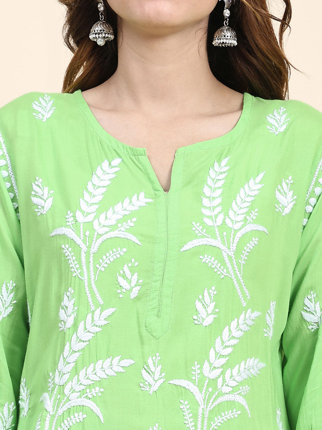 HOUSE OF KARI Floral Embroidered Chikankari Pure Cotton Kurta with Trousers | Swadesiicart