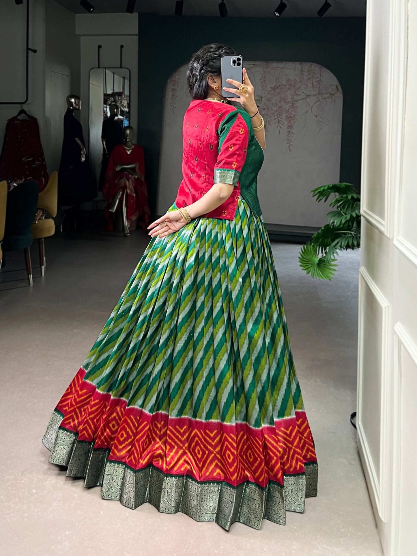 Lorenvalley Fashion Green Tasar Silk Leheriya Print With Zari Weaving Work Lehenga Choli - Swadesiicart