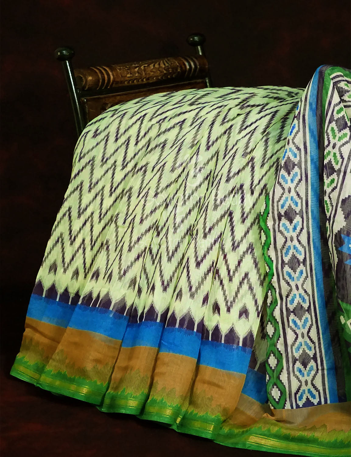 Half-White Colour With Wave Design Semi Chanderi Saree By Gayathri Reddy Designer Studio | Swadesiicart