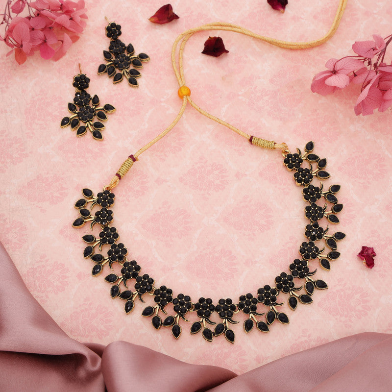 Tehzeeb Creations Special Exquisite White & Black Studded Gold-Polished Choker Necklace Set & Pair of Earring Set - Swadesiicart