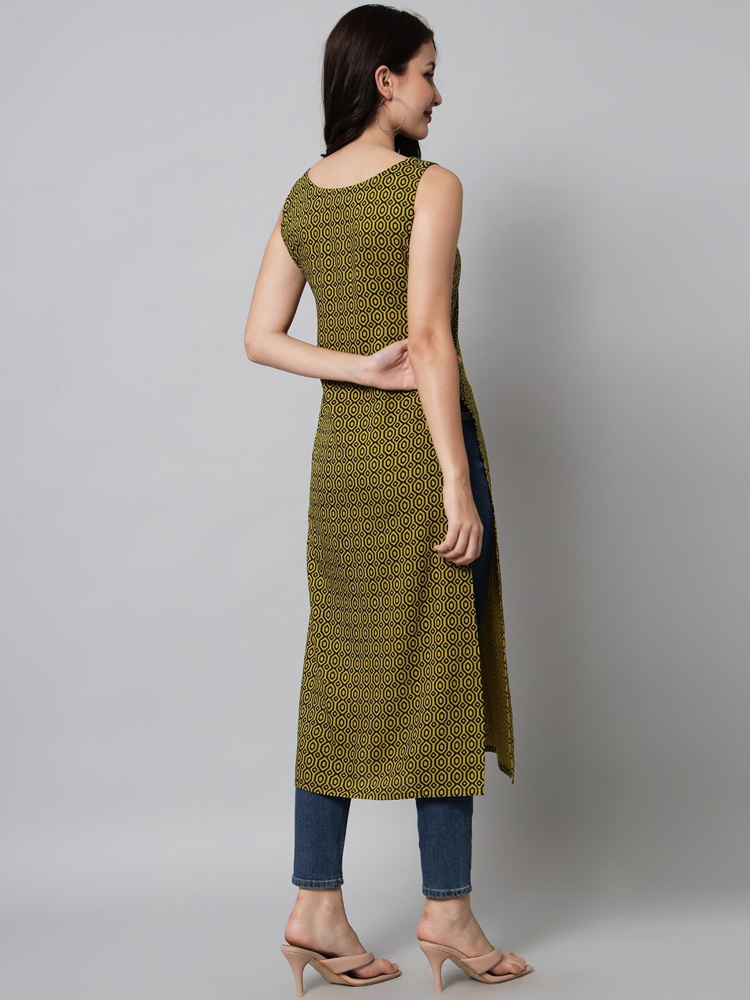 Kalini Women Green Geometric Printed Kurta - Swadesiicart