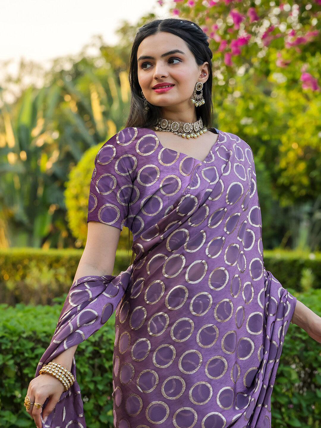 Tikhi Imli Geometric Woven Design Ready to Wear Saree | Swadesiicart