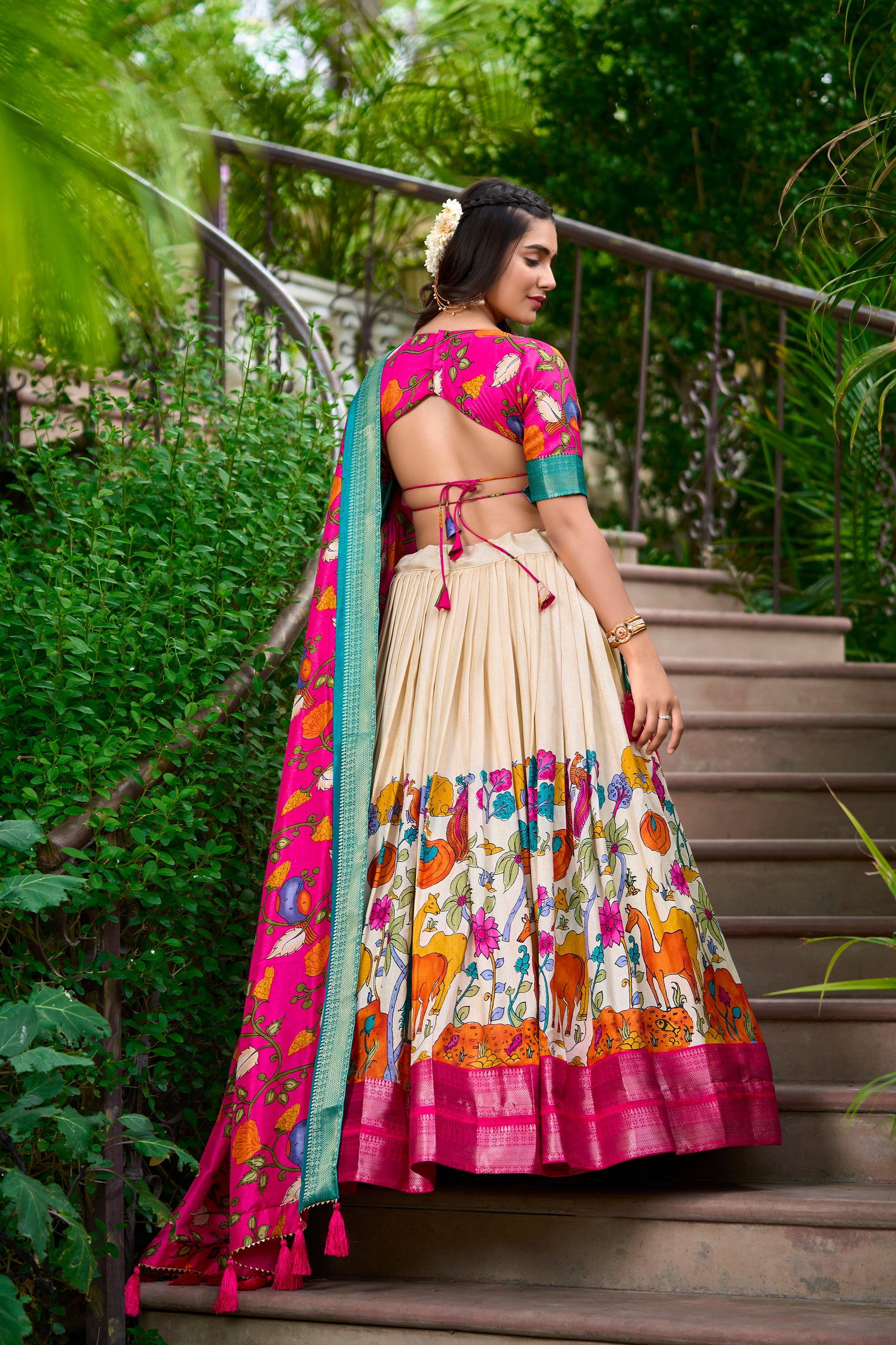 Lorenvalley Cream Dola Silk Kalamkari Print With Zari Weaving Border Lehenga Choli | Swadesiicart