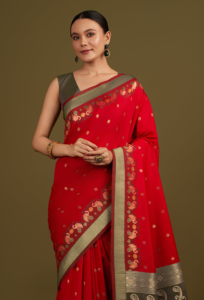 Monjolika Fashion Red Banarasi Silk Blend SareeIn Classic Paisley & Rich Zari Pallu Comes With Unstitched Blouse | Swadesiicart