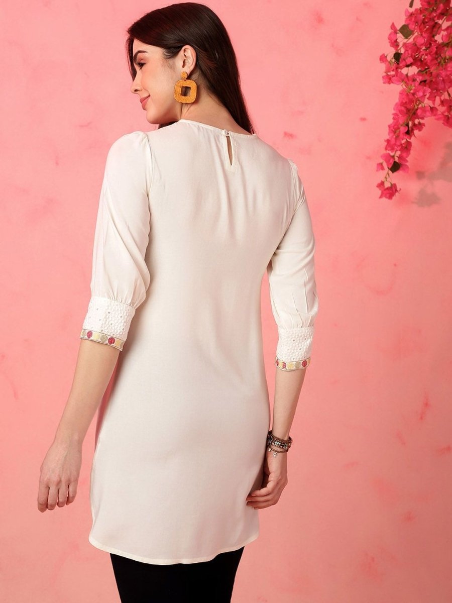 Anouk White Floral Yoke Design Thread Work Straight Kurta - Swadesiicart
