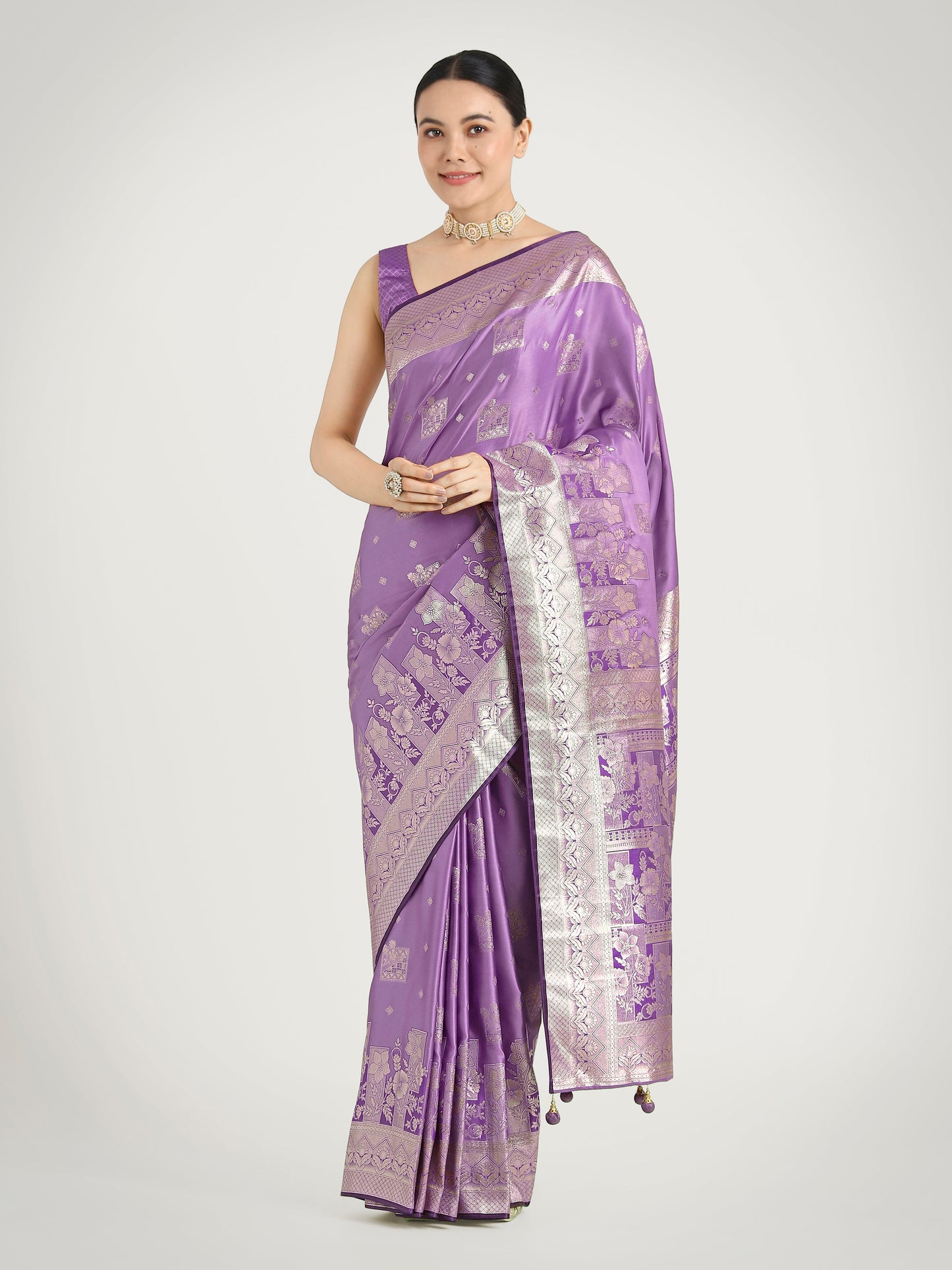 Monjolika Fashion Lavender Color Banarasi Satin Silk Zari Weaving Festival Saree | Swadesiicart