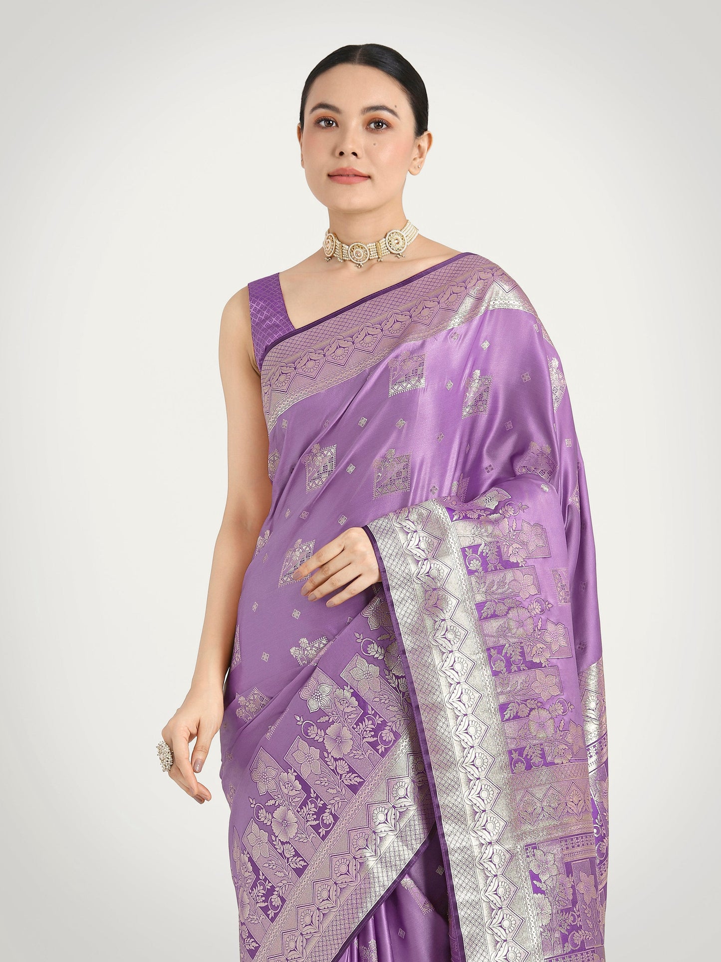 Monjolika Fashion Lavender Color Banarasi Satin Silk Zari Weaving Festival Saree | Swadesiicart