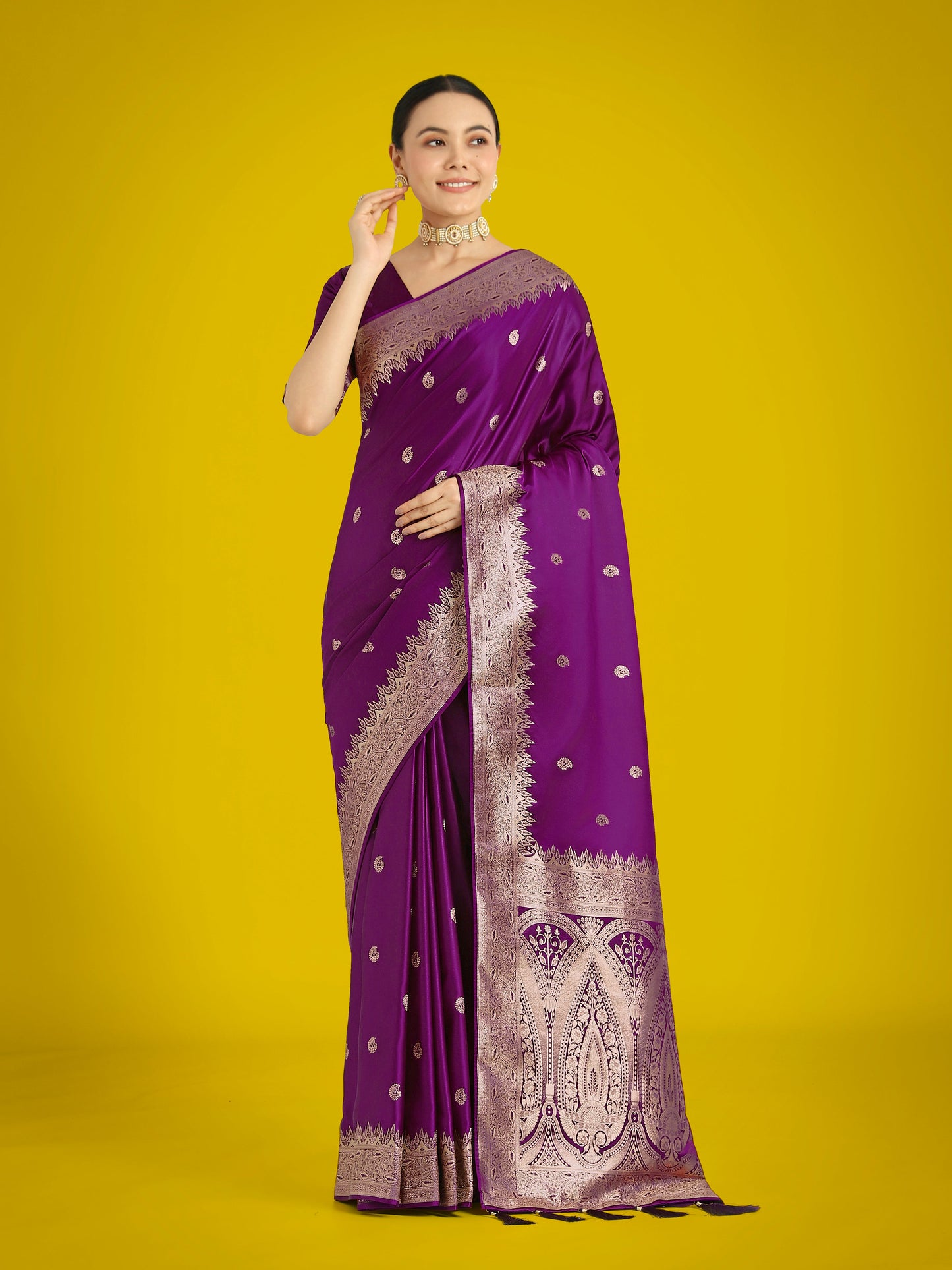 Monjolika Fashion Divine Purple Soft Banarasi Satin Silk Saree With Blouse Piece | Swadesiicart