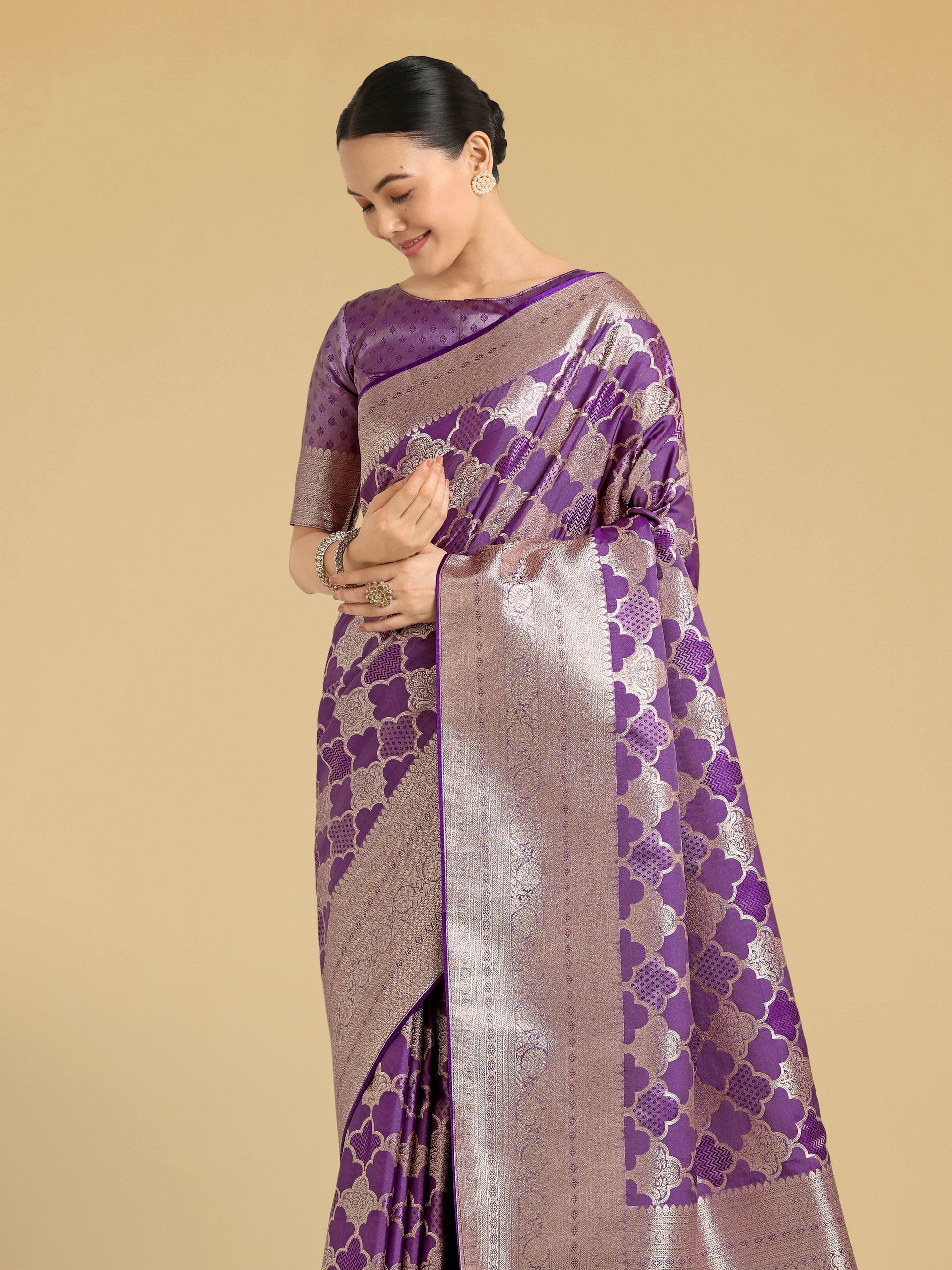 Monjolika Fashion Purple Banarasi Satin Silk Saree with Rich Zari Woven Pallu & Blouse Piece | Swadesiicart