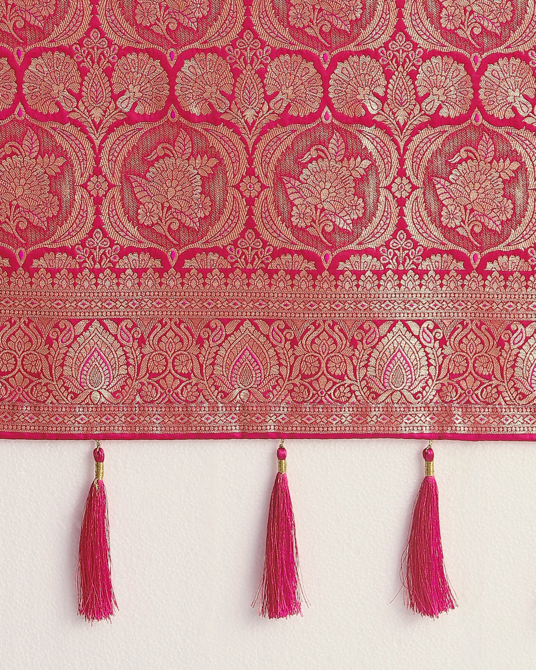 Monjolika Fashion Effervescent Bright Pink Soft Banarasi Satin Silk Saree With Elision Blouse Piece | Swadesiicart