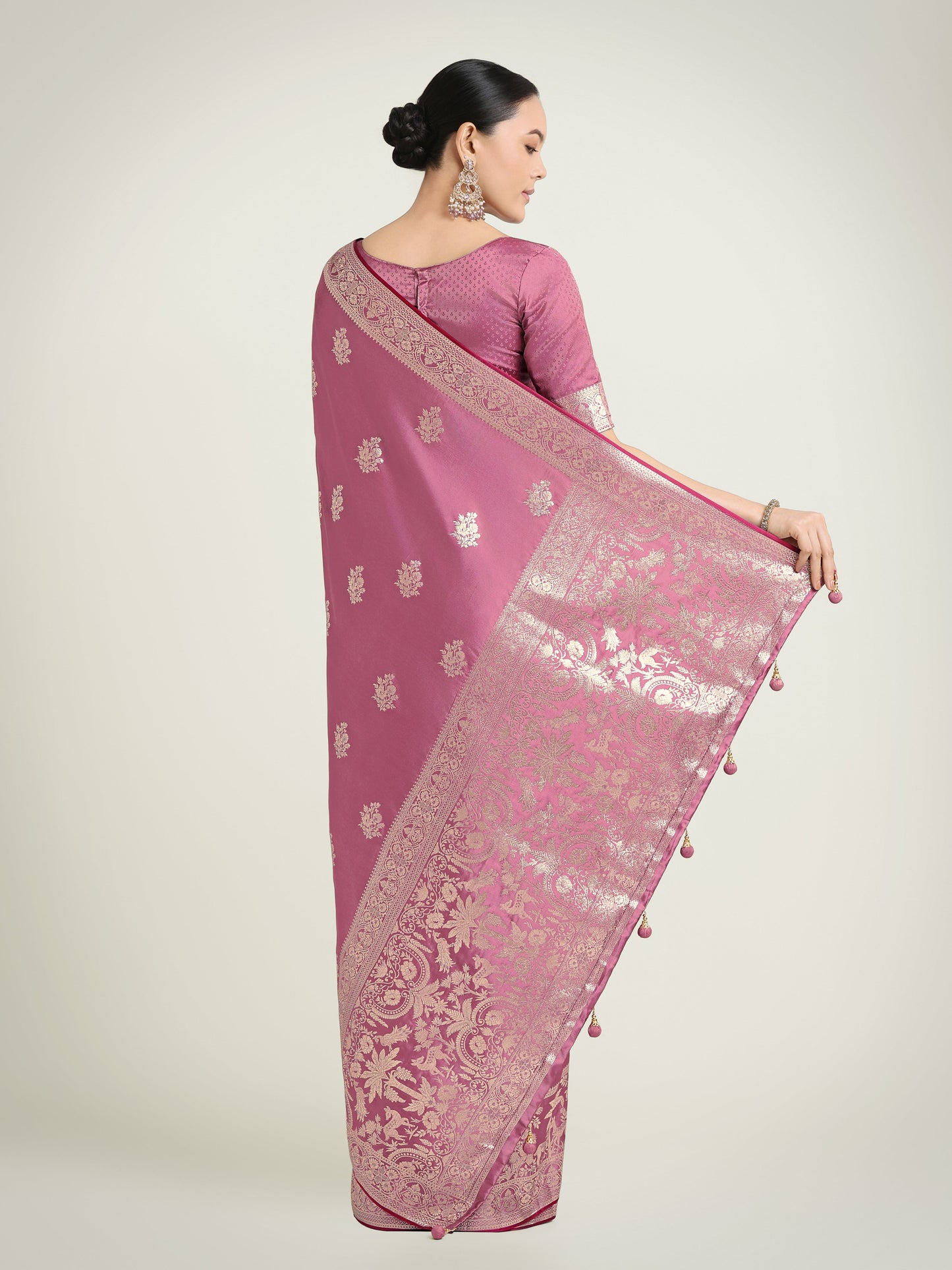 Monjolika Fashion Dusty Pink Zari Weaving Work Banarasi Satin Silk Traditional Saree | Swadesiicart