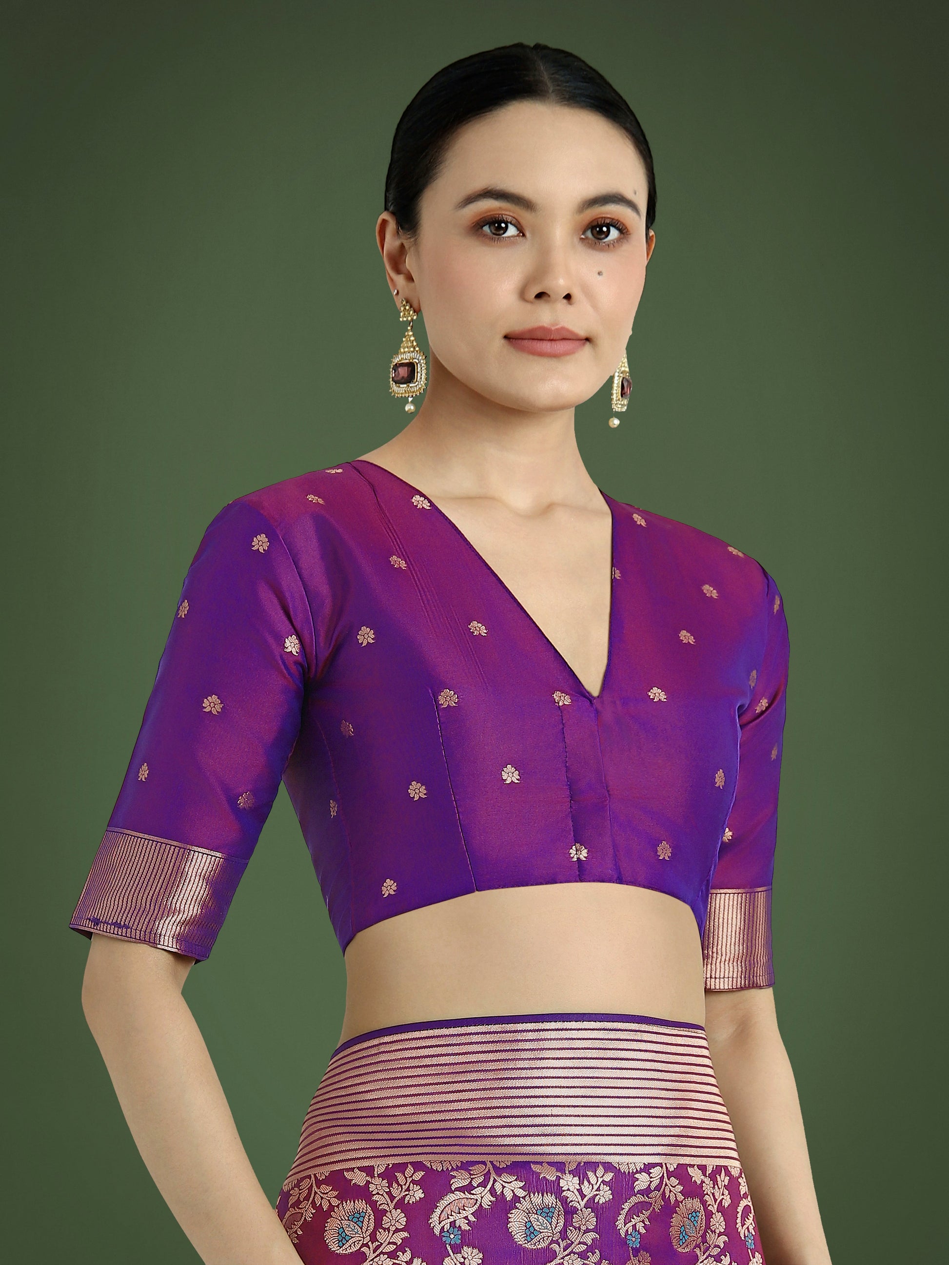 Monjolika Fashion Banarasi Silk Purple Zaal Pattern Traditional Saree | Swadesiicart