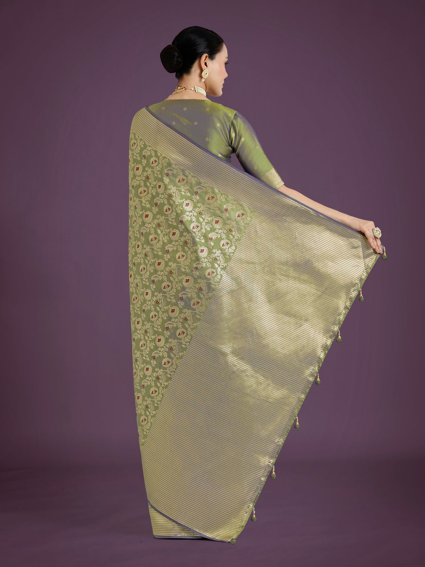 Monjolika Fashion Banarasi Silk Olive Zaal Pattern Traditional Saree | Swadesiicart