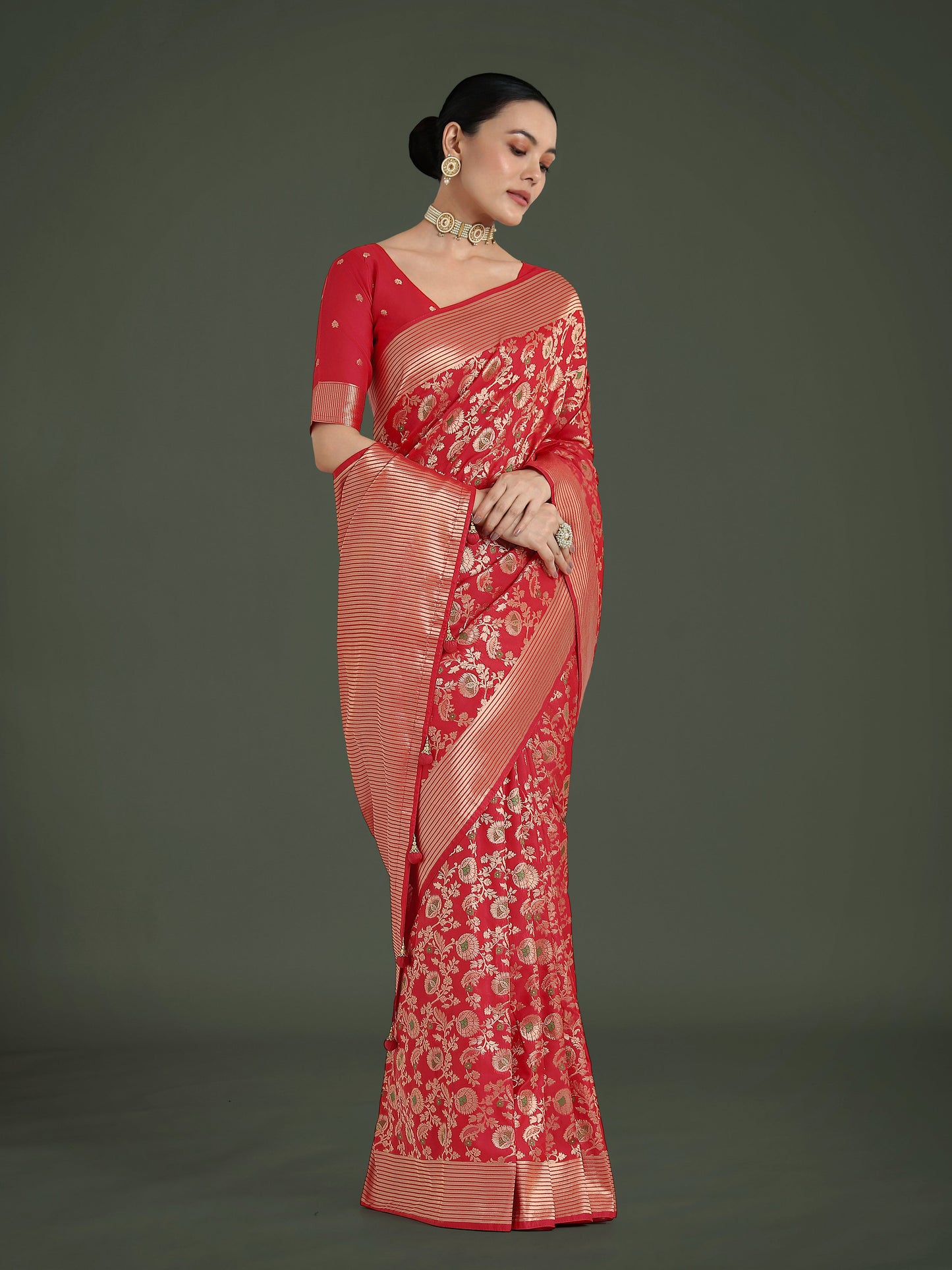 Monjolika Fashion Banarasi Silk Red Zaal Pattern Traditional Saree | Swadesiicart