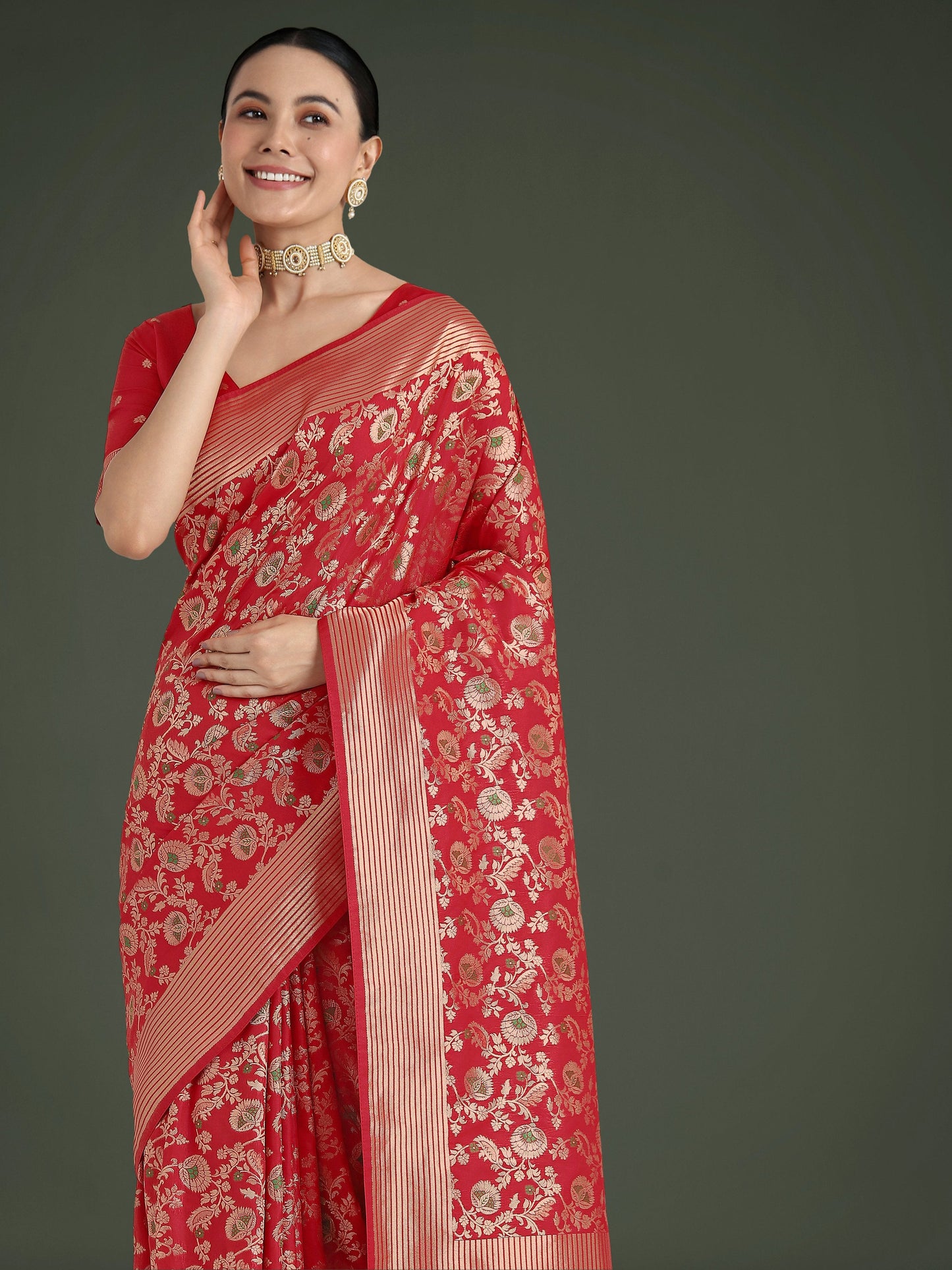 Monjolika Fashion Banarasi Silk Red Zaal Pattern Traditional Saree | Swadesiicart