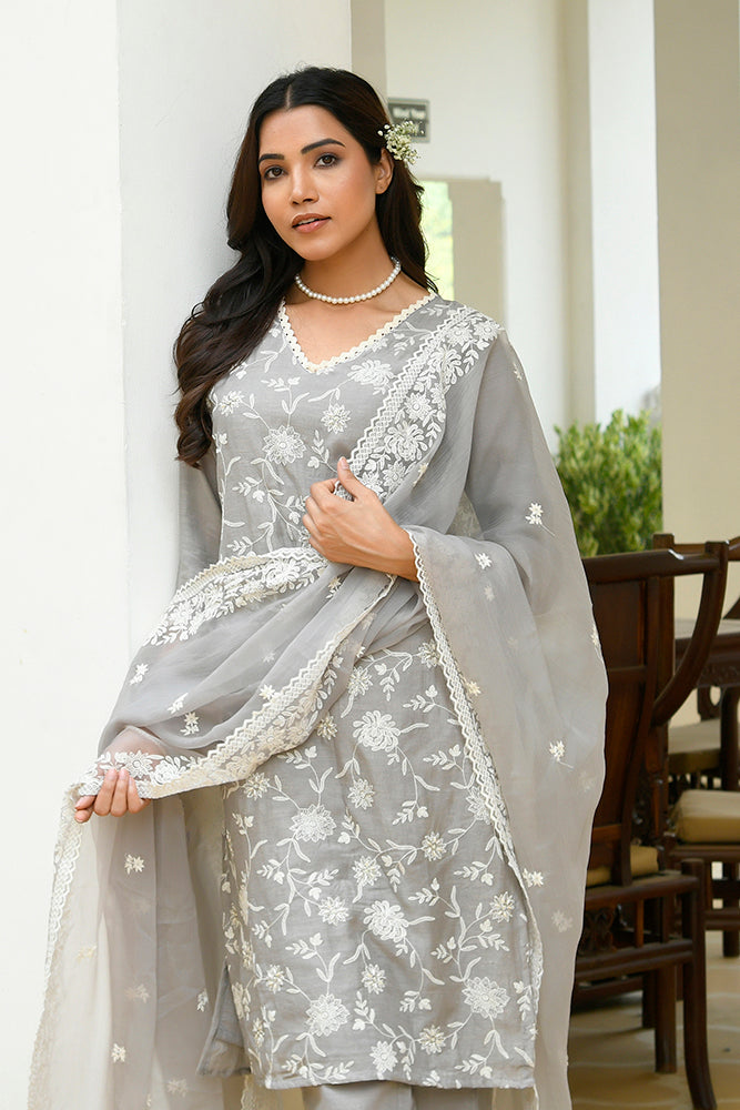 Vaasva Women Grey Linen Embroidered Solid Kurta Set With Solid Pants & Chiffon Embroidered Dupatta | Swadesiicart