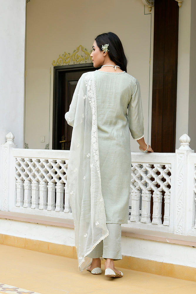 Vaasva Women Pista Linen Embroidered Solid Kurta Set With Solid Pants & Chiffon Embroidered Dupatta | Swadesiicart