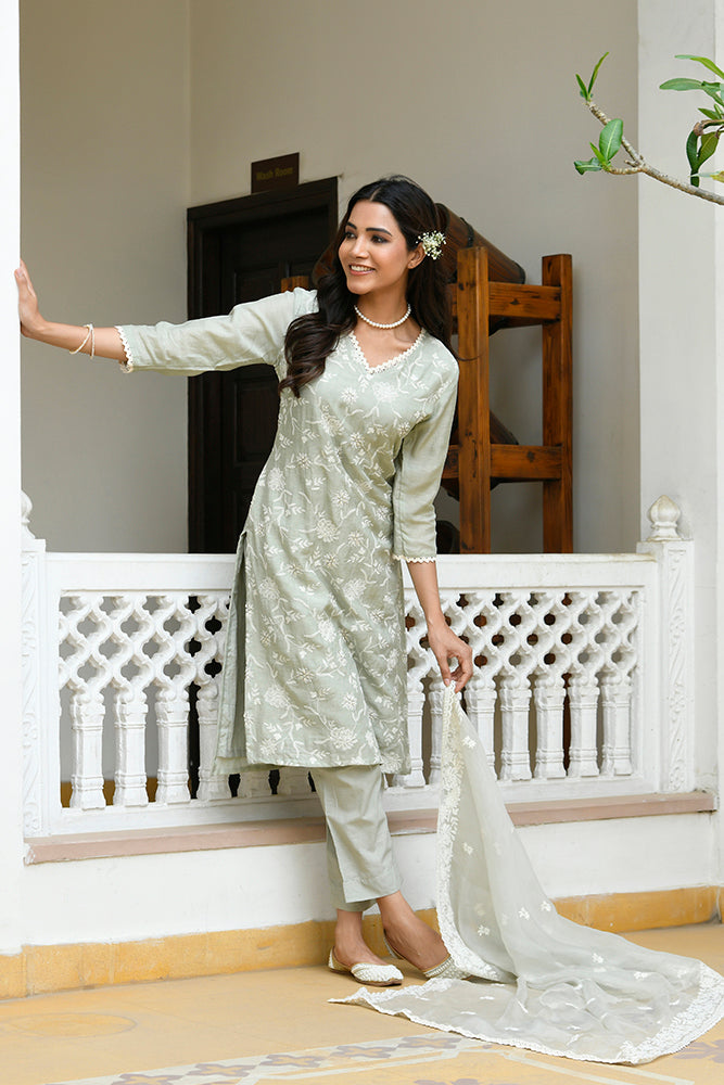 Vaasva Women Pista Linen Embroidered Solid Kurta Set With Solid Pants & Chiffon Embroidered Dupatta | Swadesiicart