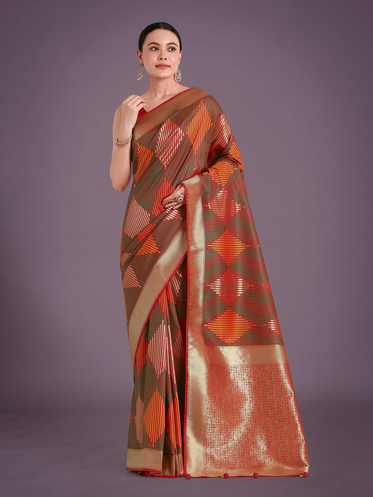 Monjolika Fashion Red Colour Banarasi Silk Zari Weaving Classic Saree | Swadesiicart