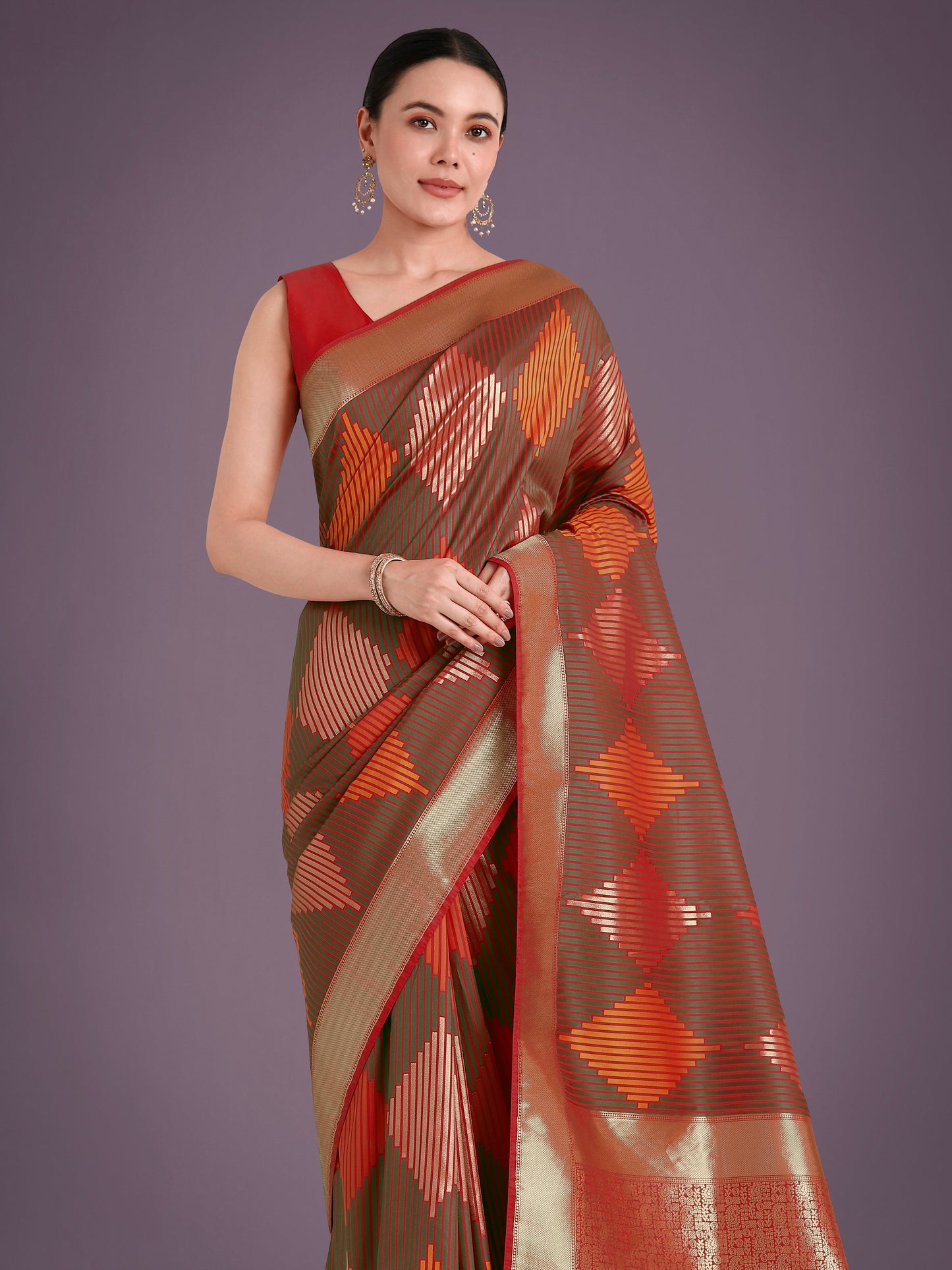 Monjolika Fashion Red Colour Banarasi Silk Zari Weaving Classic Saree | Swadesiicart