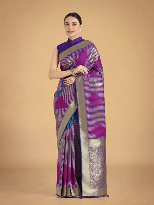Monjolika Fashion Lavender Colour Banarasi Silk Zari Weaving Classic Saree | Swadesiicart