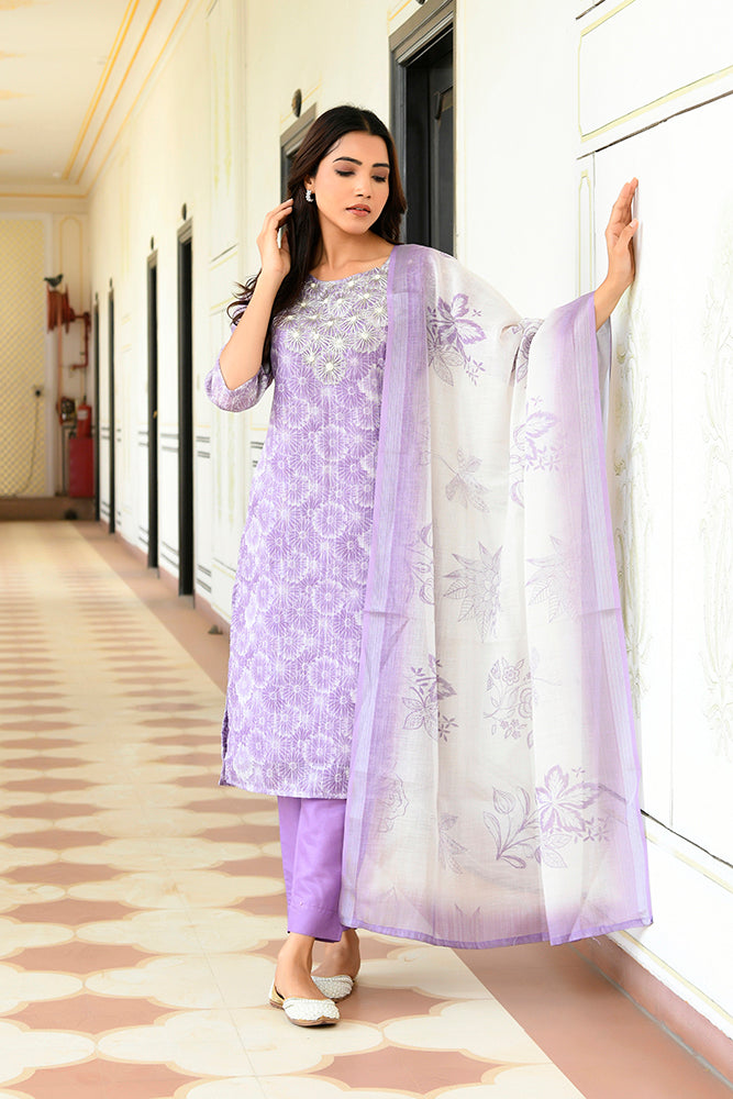 Vaasva Women Lavender Tissue Linen Embroidered Solid Kurta Set With Solid Pants & Printed Dupatta | Swadesiicart