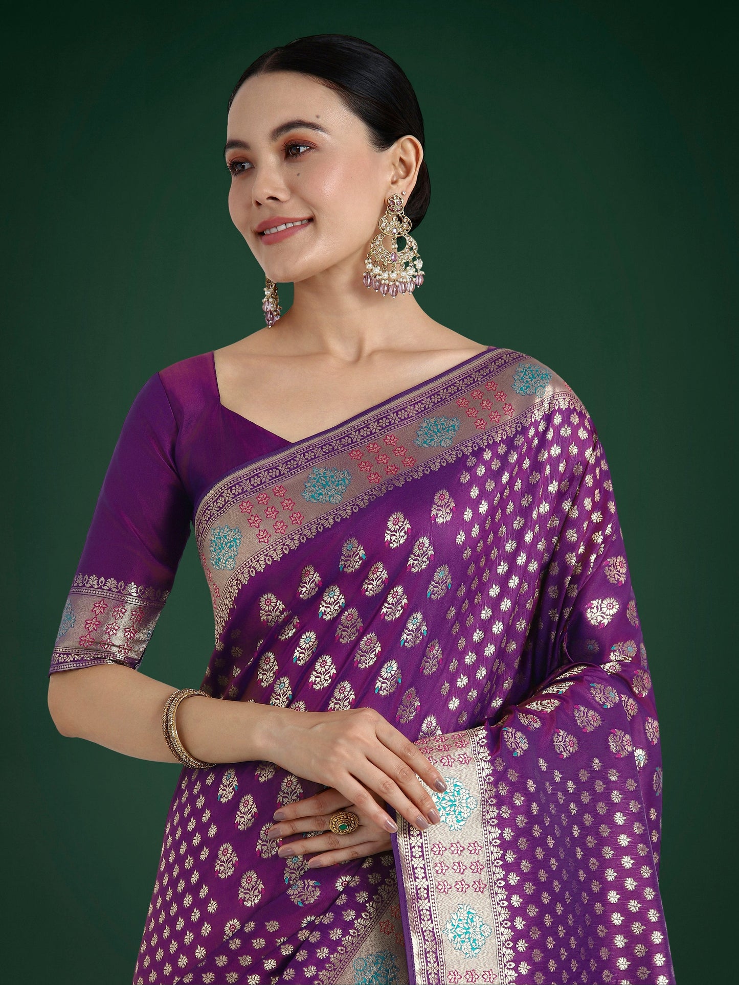 Monjolika Fashion Purple Colour Banarasi Silk Zari Weaving Classic Saree | Swadesiicart