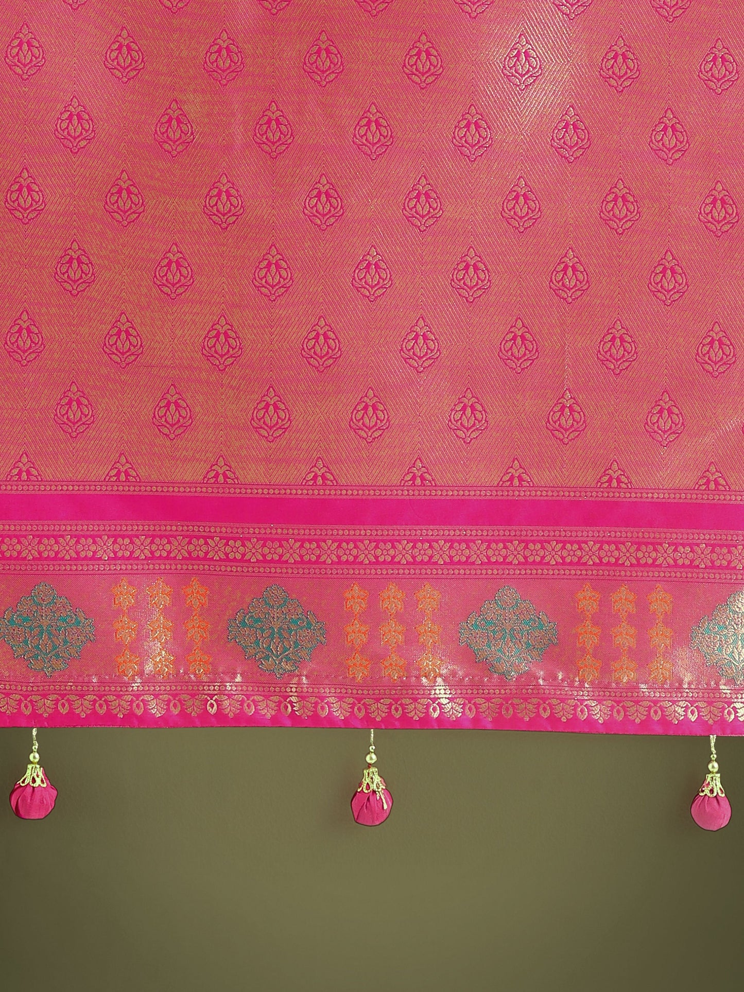 Monjolika Fashion Rani Pink Colour Banarasi Silk Zari Weaving Classic Saree | Swadesiicart