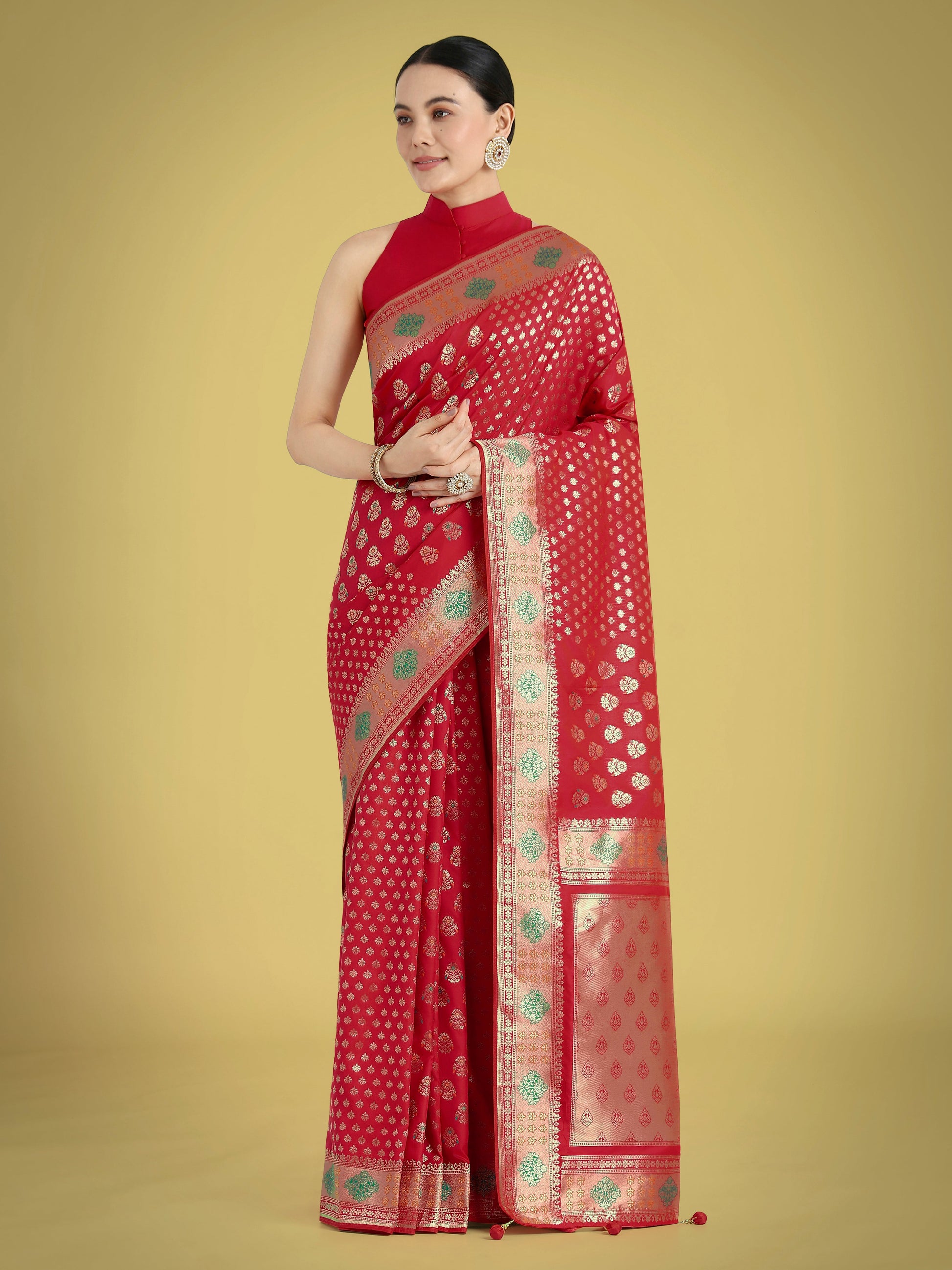 Monjolika Fashion Red Colour Banarasi Silk Zari Weaving Classic Saree | Swadesiicart