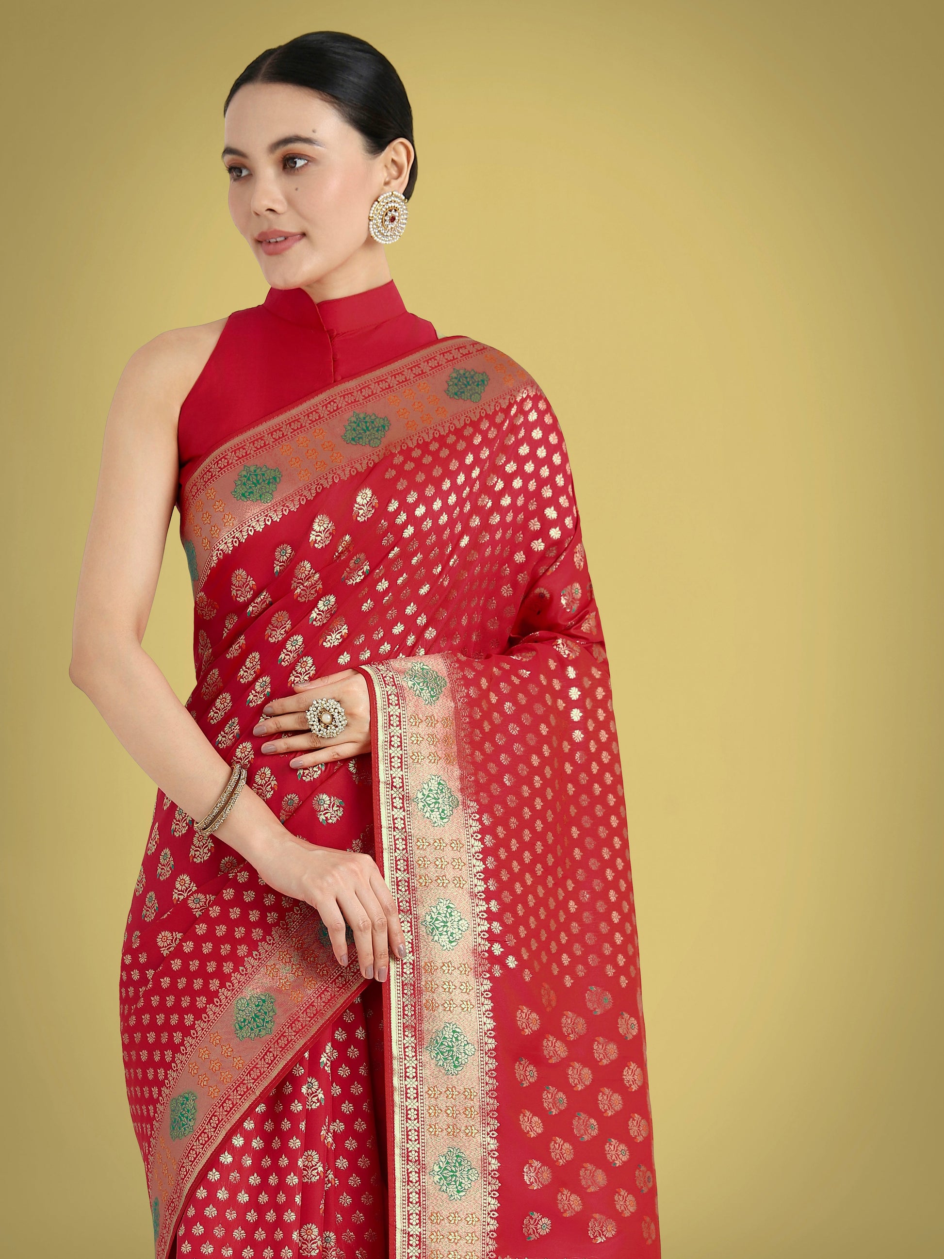 Monjolika Fashion Red Colour Banarasi Silk Zari Weaving Classic Saree | Swadesiicart