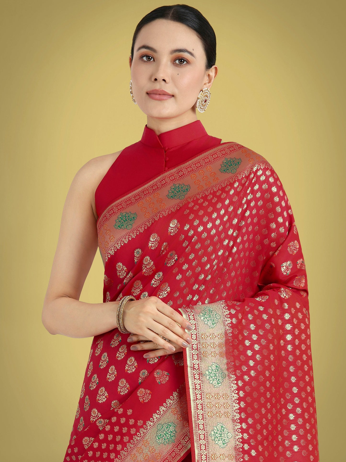 Monjolika Fashion Red Colour Banarasi Silk Zari Weaving Classic Saree | Swadesiicart