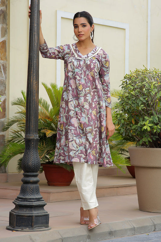 Vaasva Women Cream Printed Kurta Set With Solid Pants | Swadesiicart