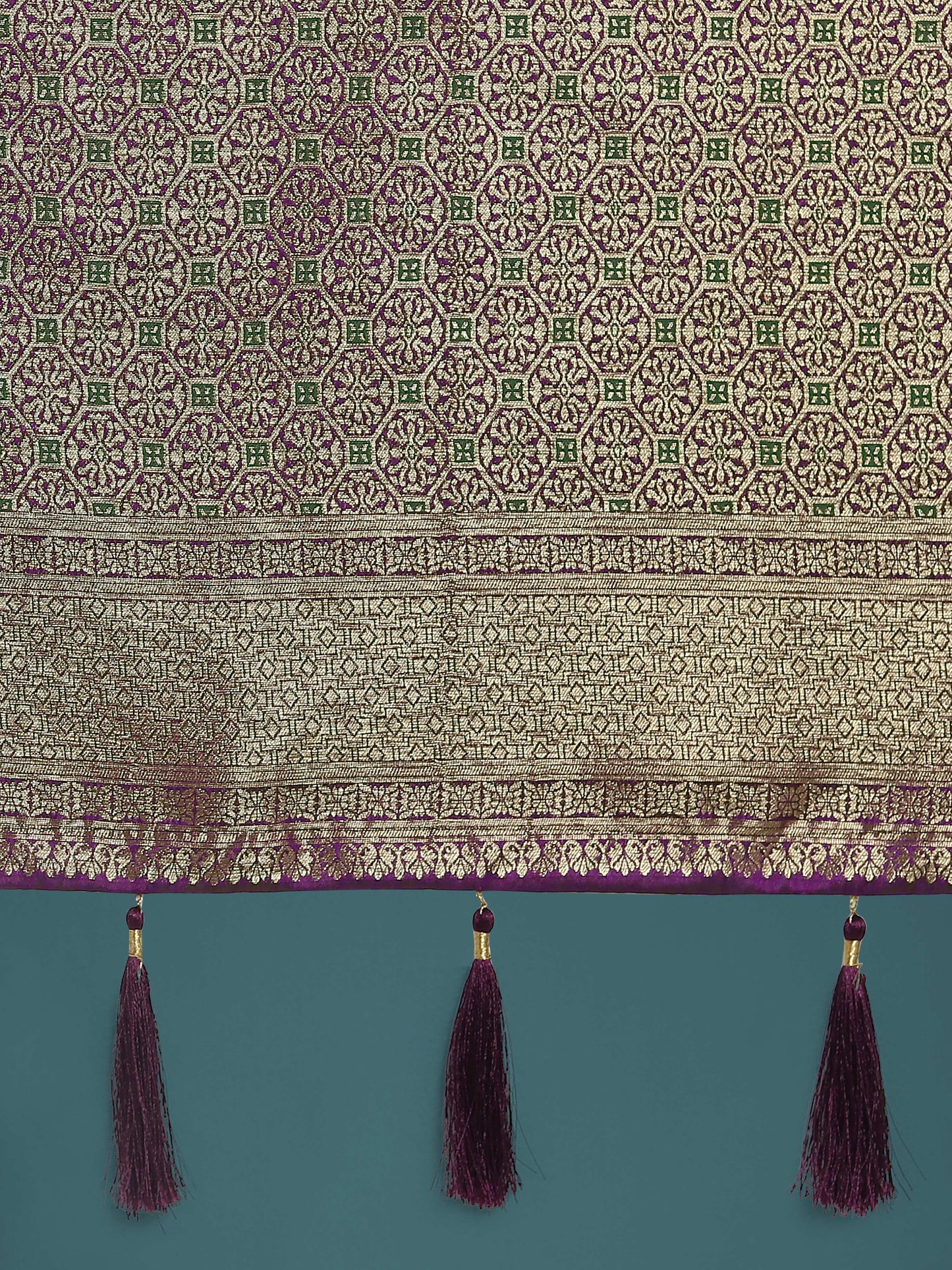 Monjolika Fashion Scintilla Purple Banarasi Satin Silk Meenakari zari weaving Pattern Saree | Swadesiicart
