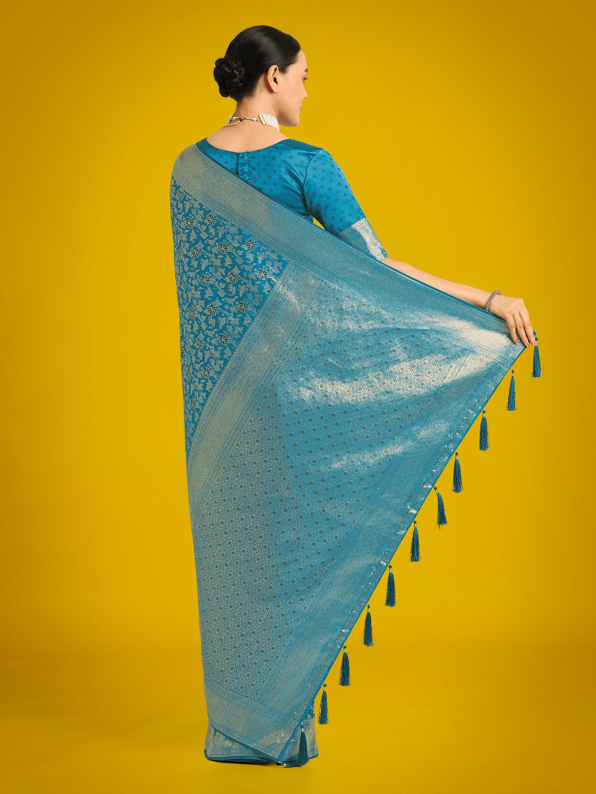 Monjolika Fashion Scintilla Sky blue Banarasi Satin Silk Meenakari zari weaving Pattern Saree | Swadesiicart