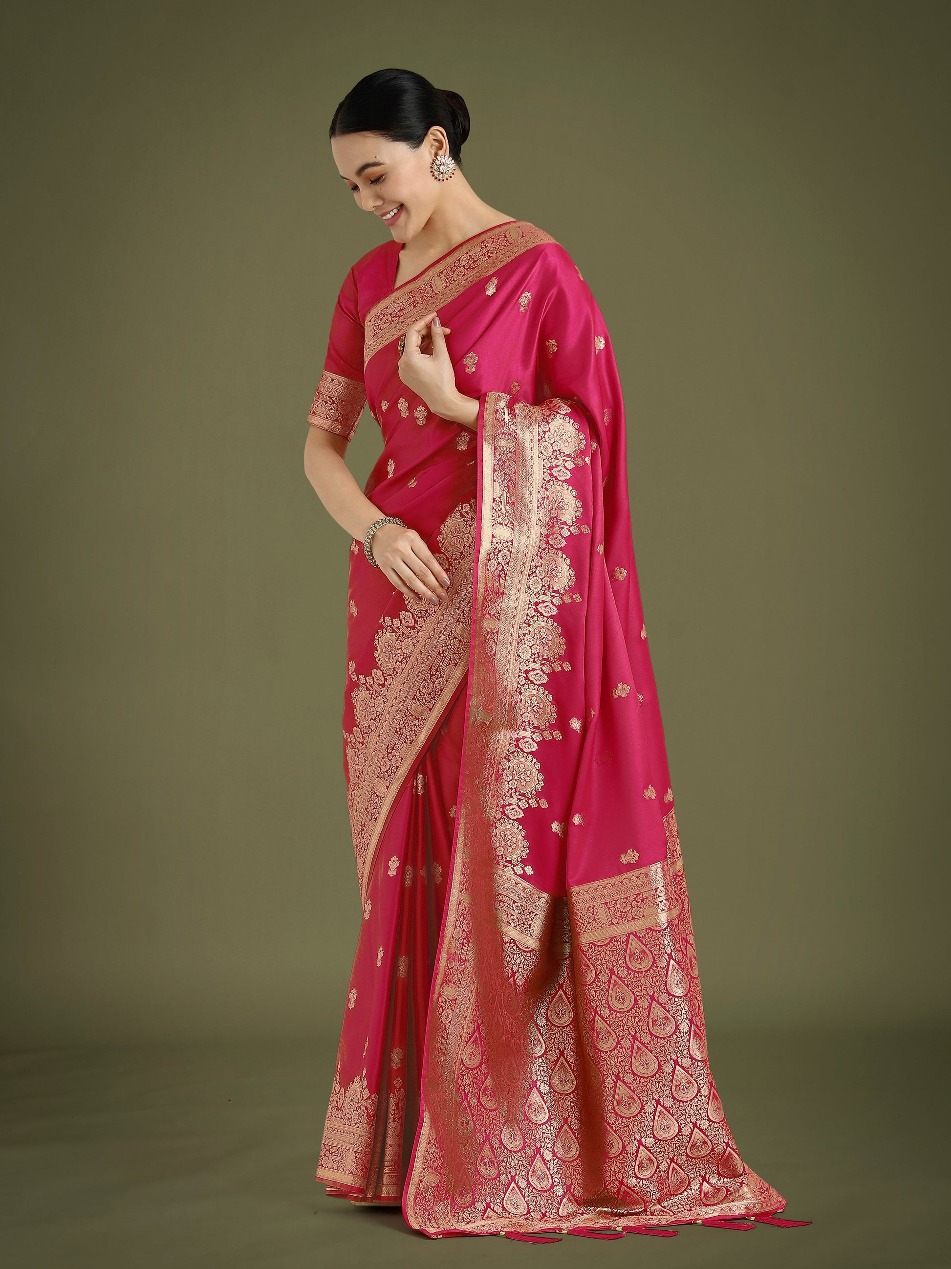 Monjolika Fashion Hot Pink With Gold Bordar Banarasi Woven Satin Saree | Swadesiicart