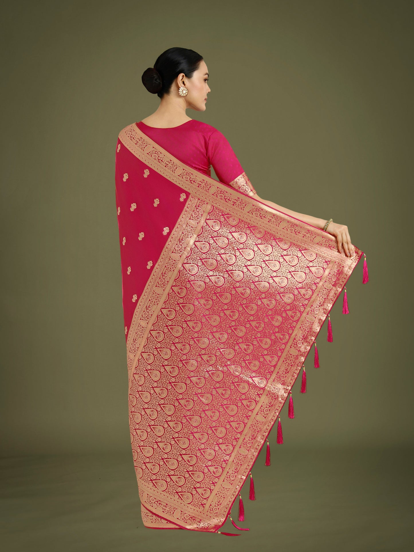 Monjolika Fashion Hot Pink With Gold Bordar Banarasi Woven Satin Saree | Swadesiicart