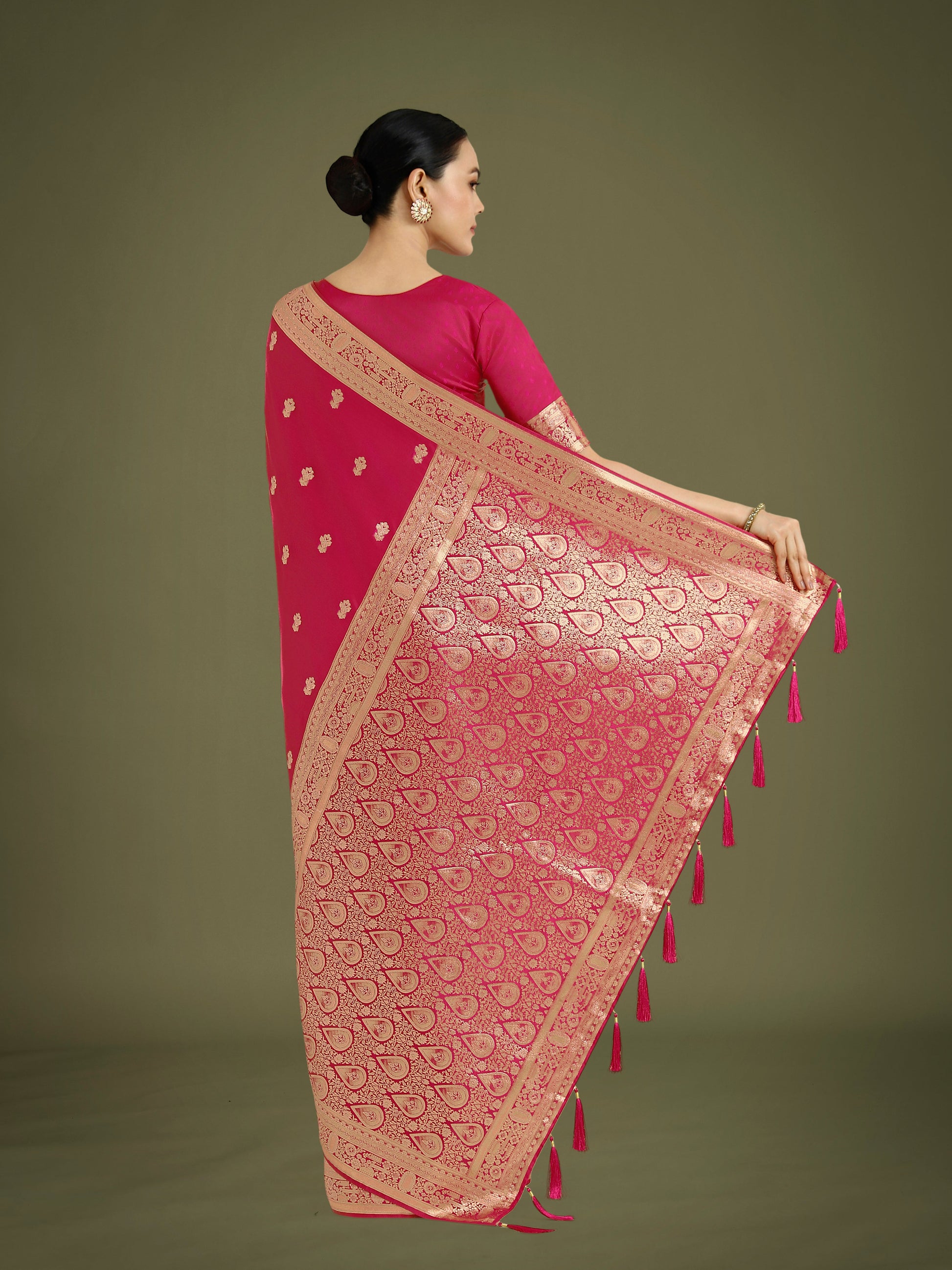 Monjolika Fashion Hot Pink With Gold Bordar Banarasi Woven Satin Saree | Swadesiicart