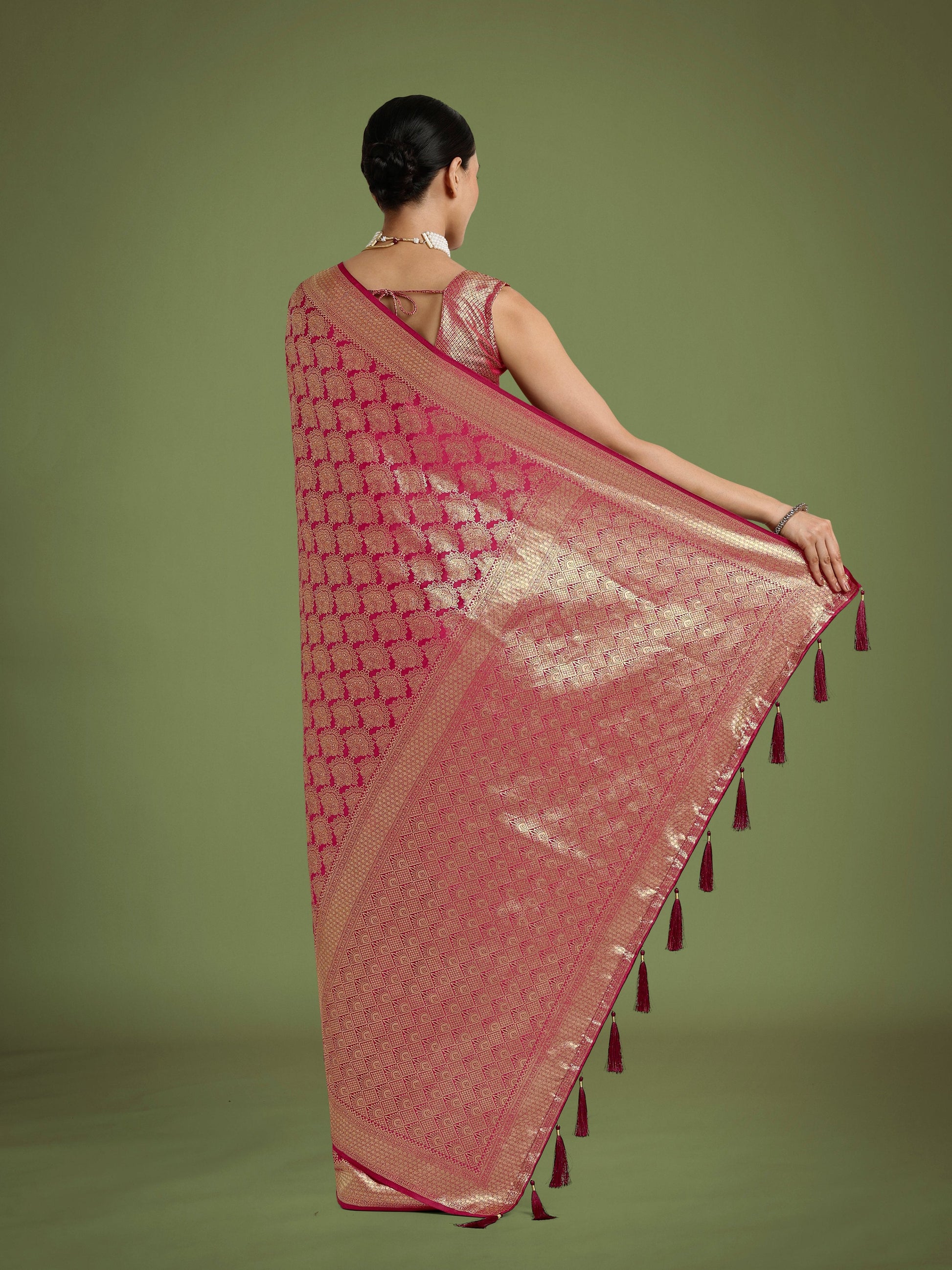 Monjolika Fashion Flattering Dark Pink Banarasi Satin Silk Zari Weaving Work Designer Saree | Swadesiicart