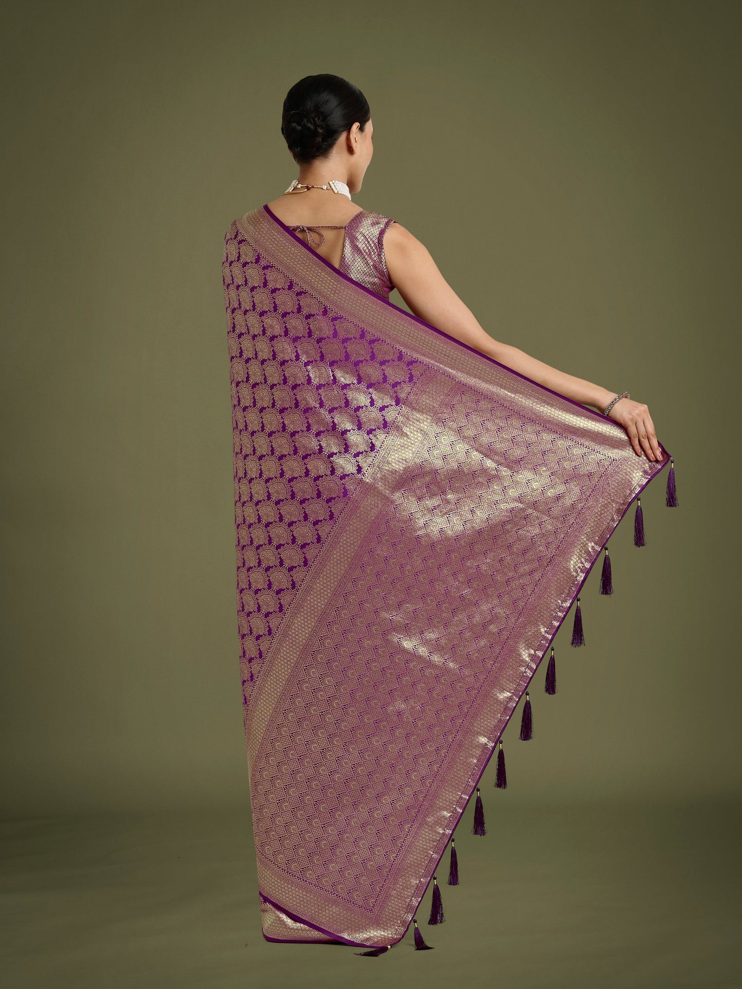 Monjolika Fashion Flattering Purple Banarasi Satin Silk Zari Weaving Work Designer Saree | Swadesiicart