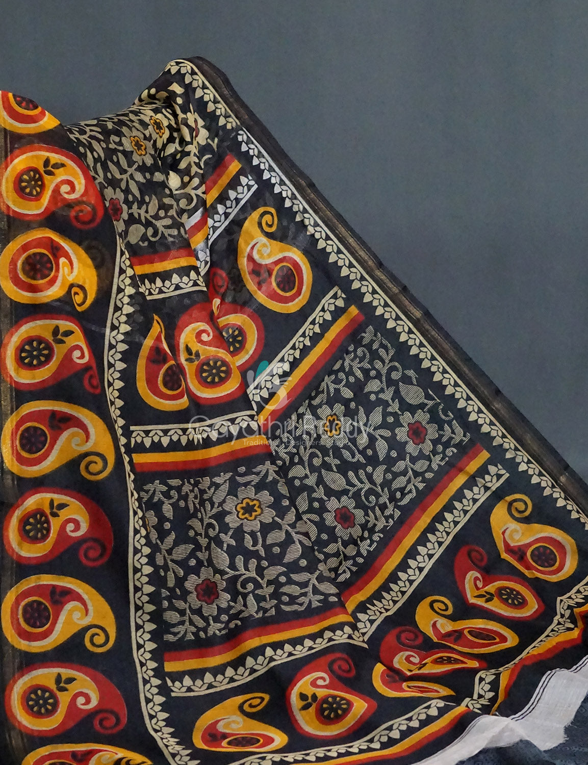 Black Coloured Floral Print Semi Chanderi Saree By Gayathri Reddy Designer Studio | Swadesiicart