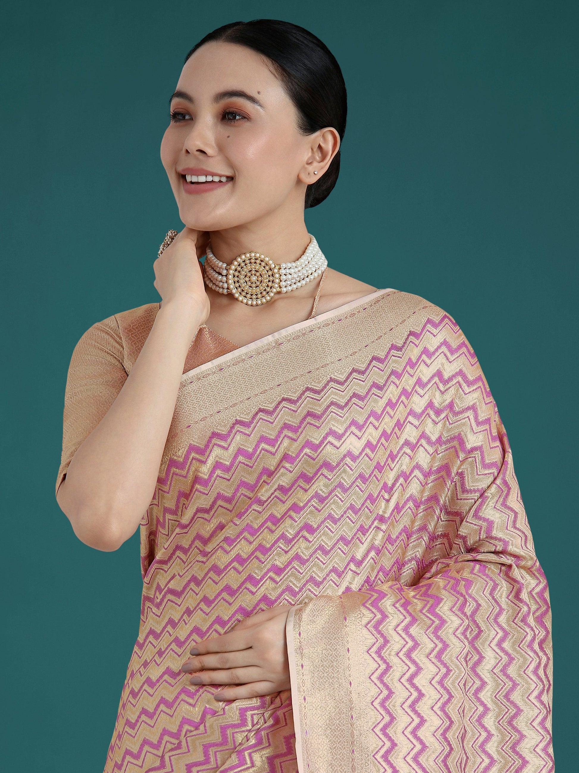 Monjolika Fashion Wonderful Light Lilac Soft Banarasi Satin Silk Leheriya Design Saree | Swadesiicart