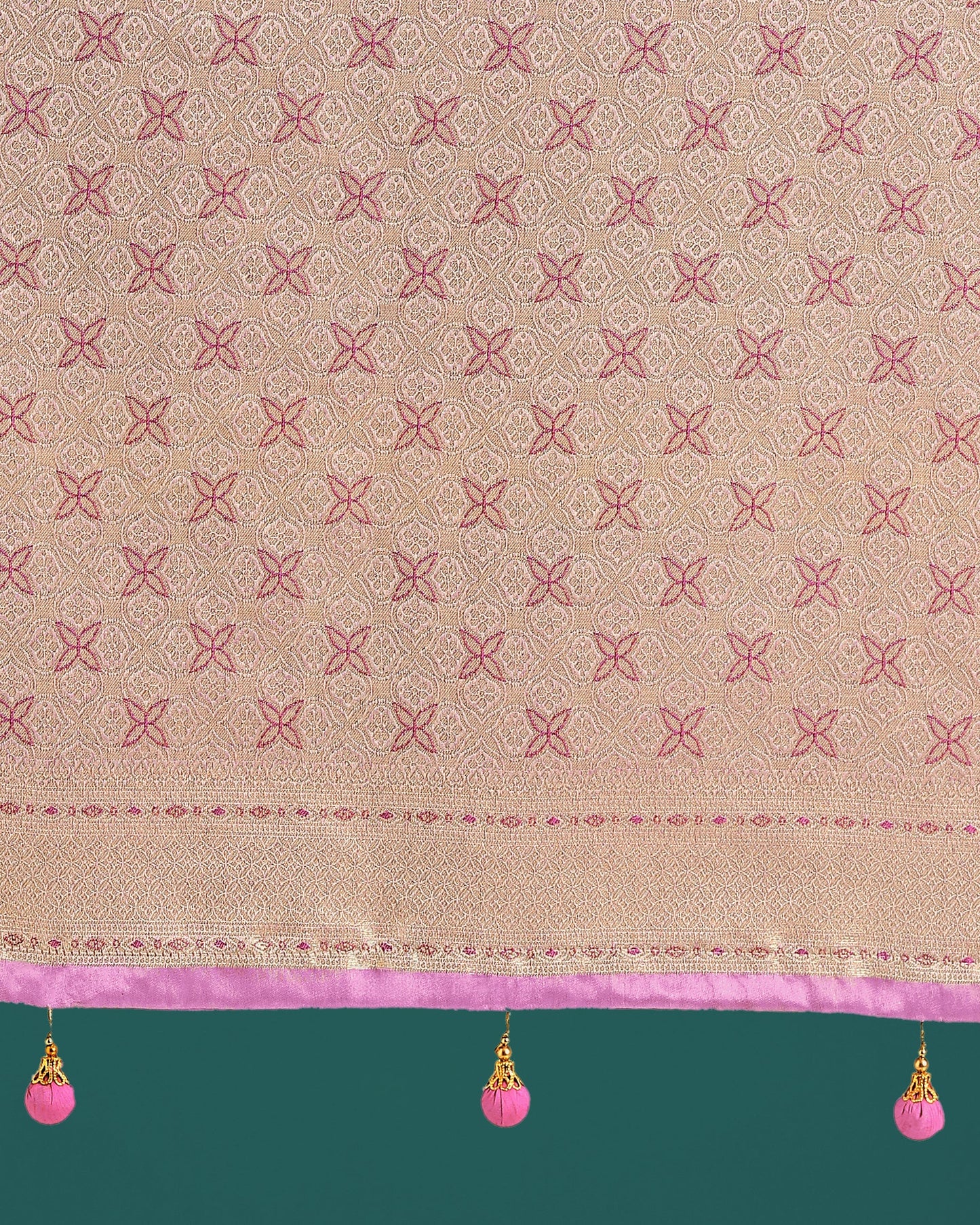 Monjolika Fashion Wonderful Light Lilac Soft Banarasi Satin Silk Leheriya Design Saree | Swadesiicart
