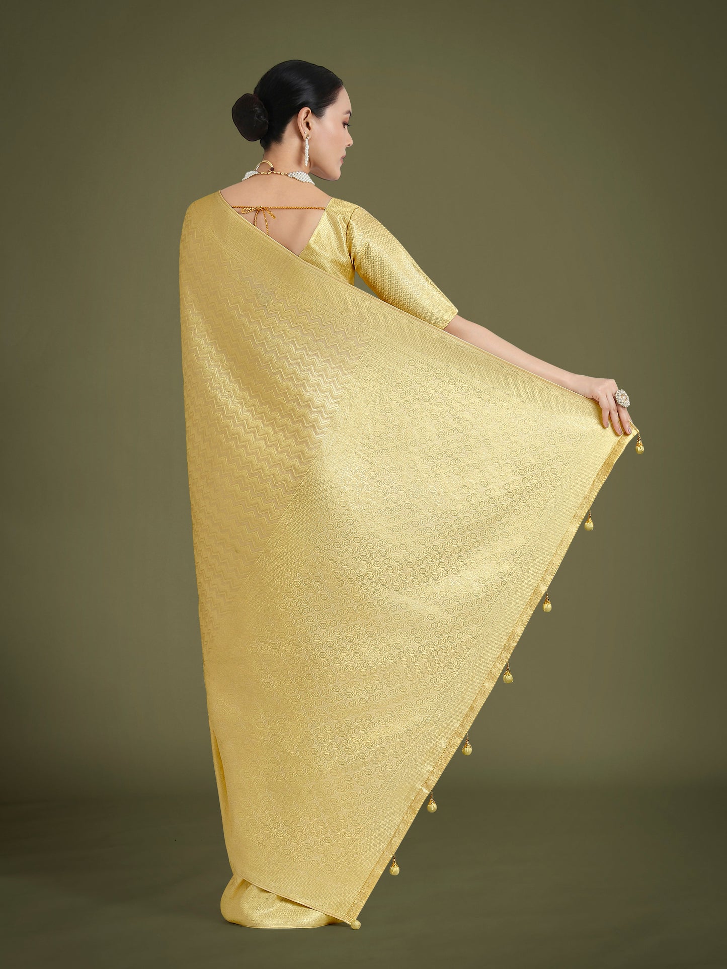 Monjolika Fashion Wonderful Light Yellow Soft Banarasi Satin Silk Leheriya Design Saree | Swadesiicart