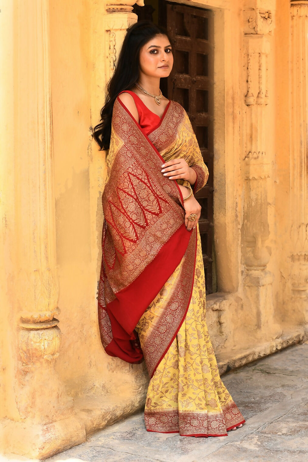 Joban Fashion Yellow Crepe Chiffon Pure Handloom Banarasi Silk Saree | Swadesiicart