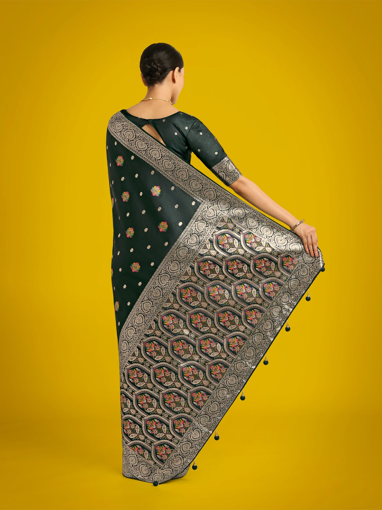 Monjolika Fashion Dark Green Charming Soft Banarasi Zari Woven Designer Satin Silk Saree With Lovely Blouse Piece | Swadesiicart