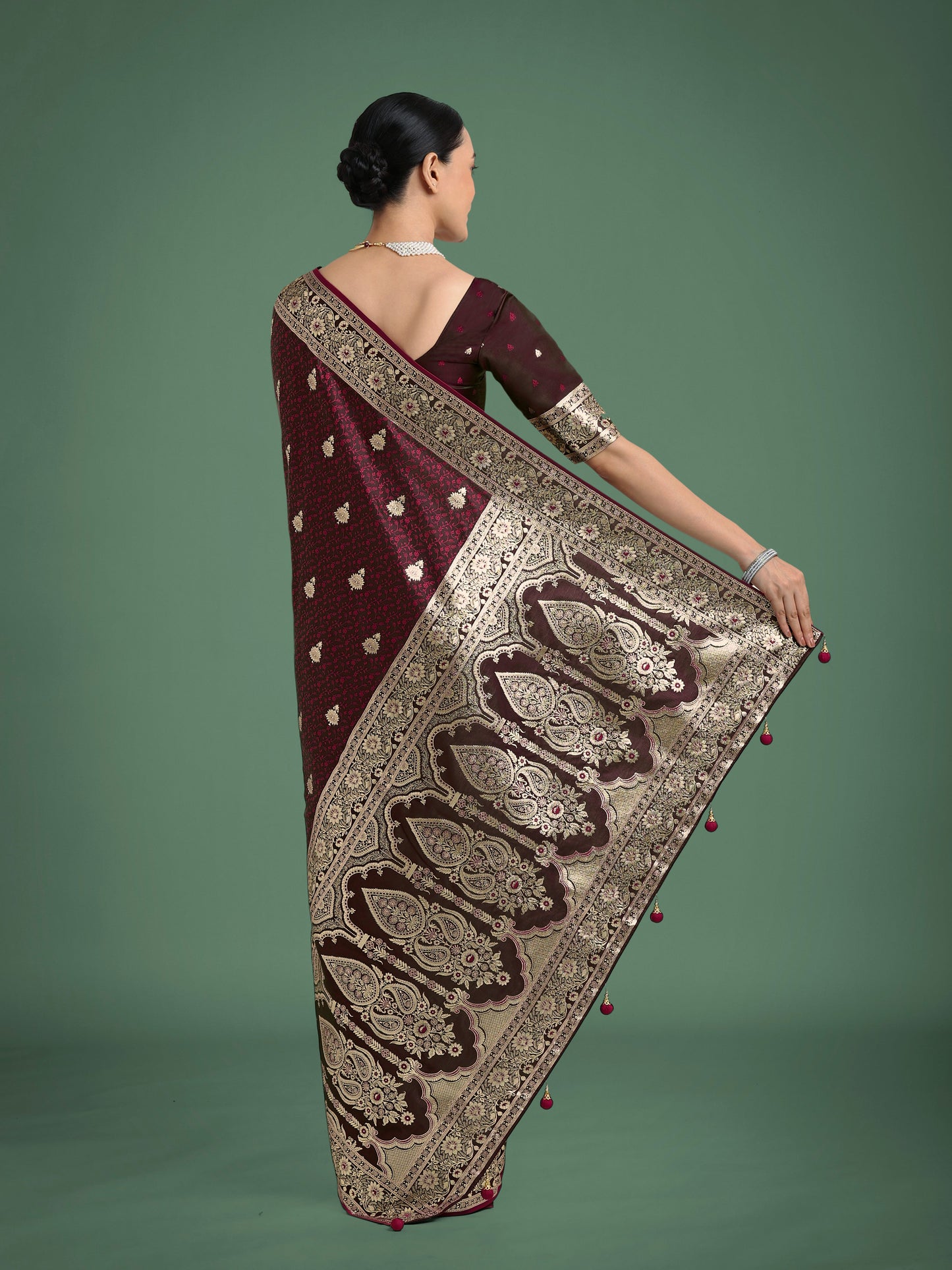 Monjolika Fashion Maroon Banarasi Satin Silk Saree with Intricate Zari Work with Rich Weaving Pattern | Swadesiicart
