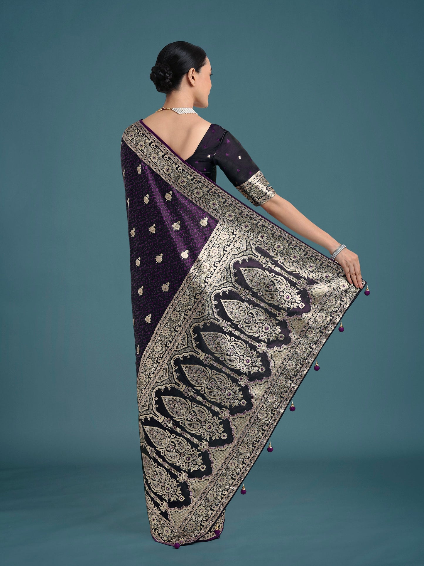 Monjolika Fashion Purple Banarasi Satin Silk Saree with Intricate Zari Work with Rich Weaving Pattern | Swadesiicart