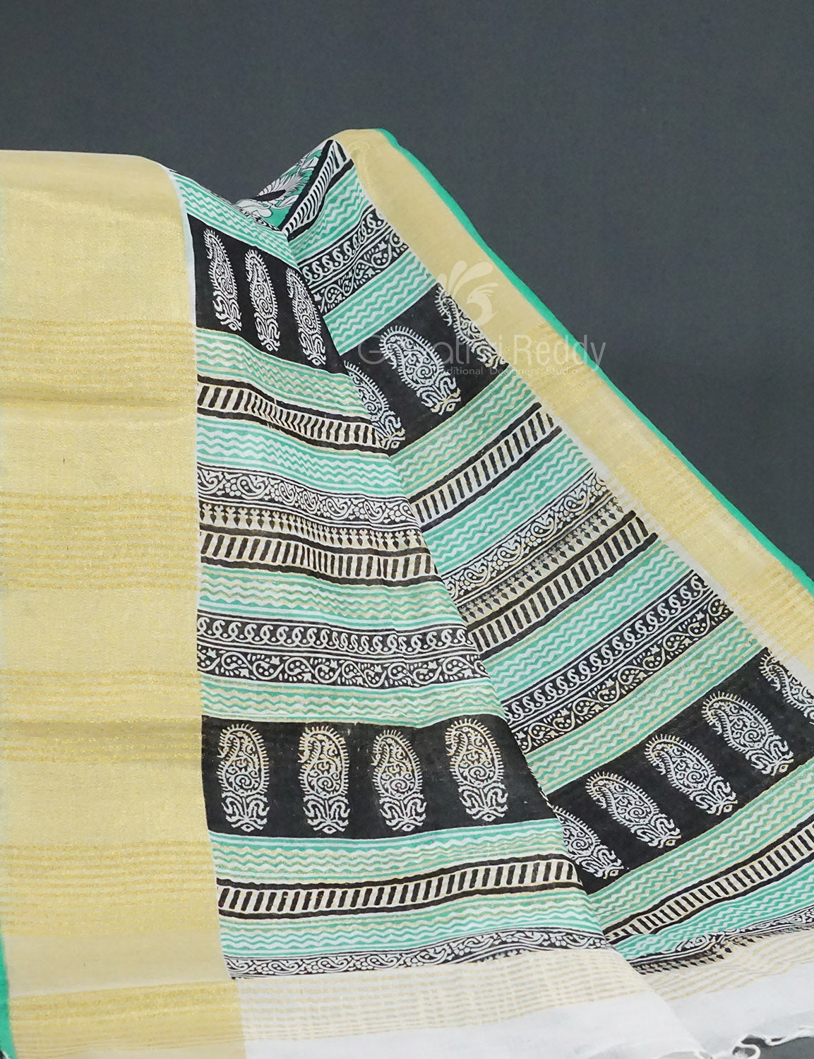 Gleaming Sea Green Kalamkari Cotton Linen Printed Saree By Gayathri Reddy Designer Studio | Swadesiicart
