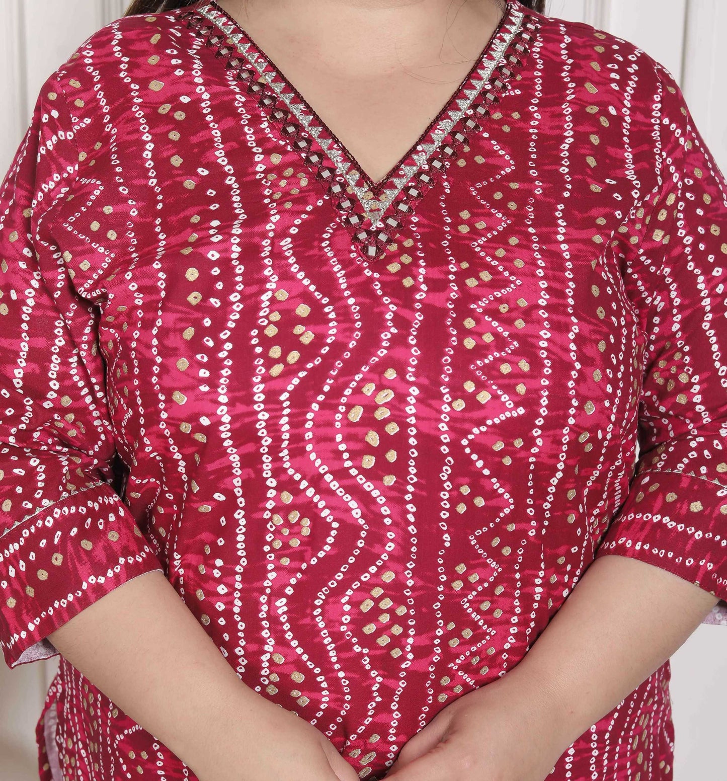 Miravan Women's Plus Size Bandhej Printed Rayon Kurta Magenta - Swadesiicart