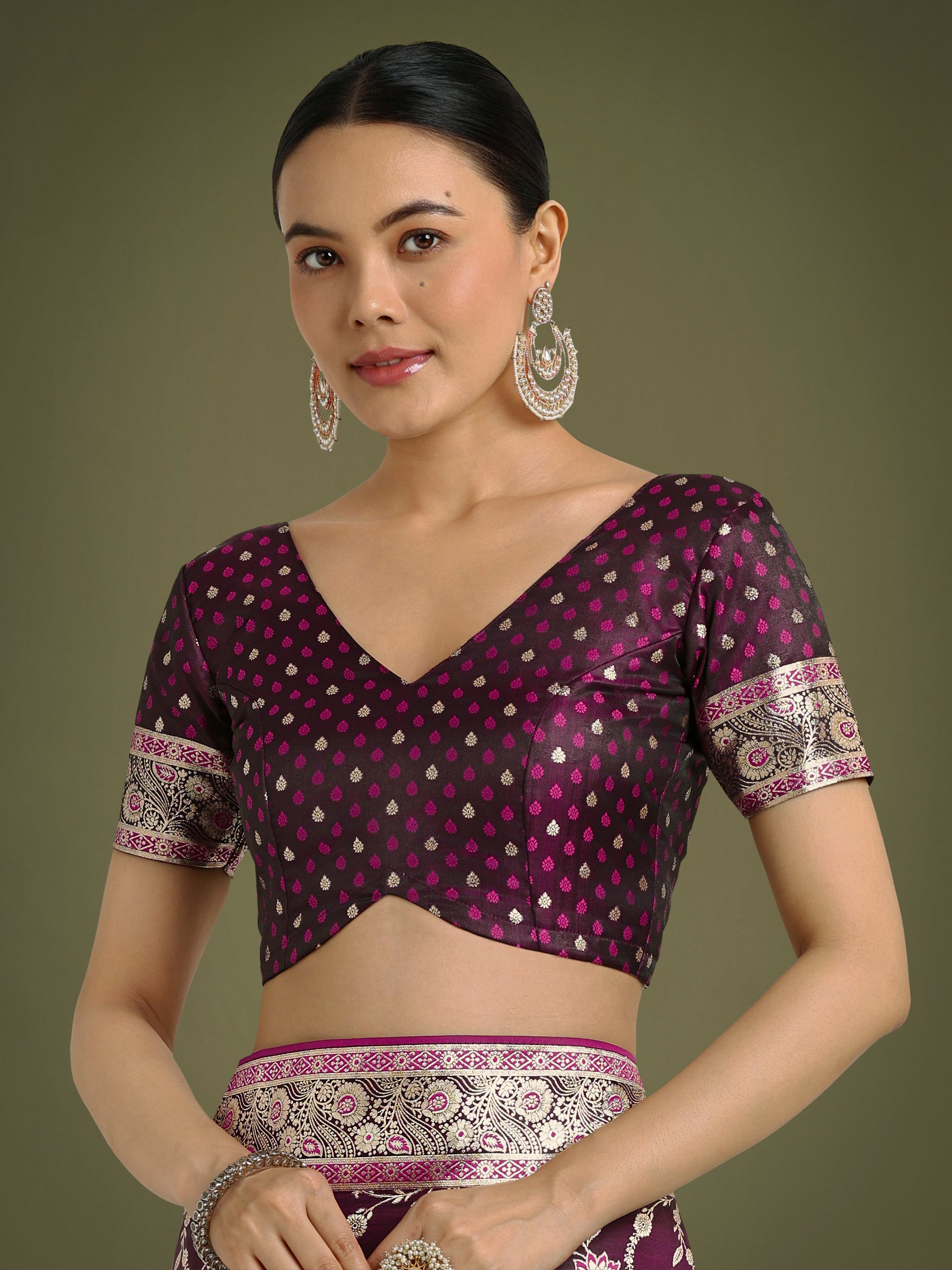 Monjolika Fashion Wine Zari Woven Banarasi Classic Satin Silk Saree | Swadesiicart